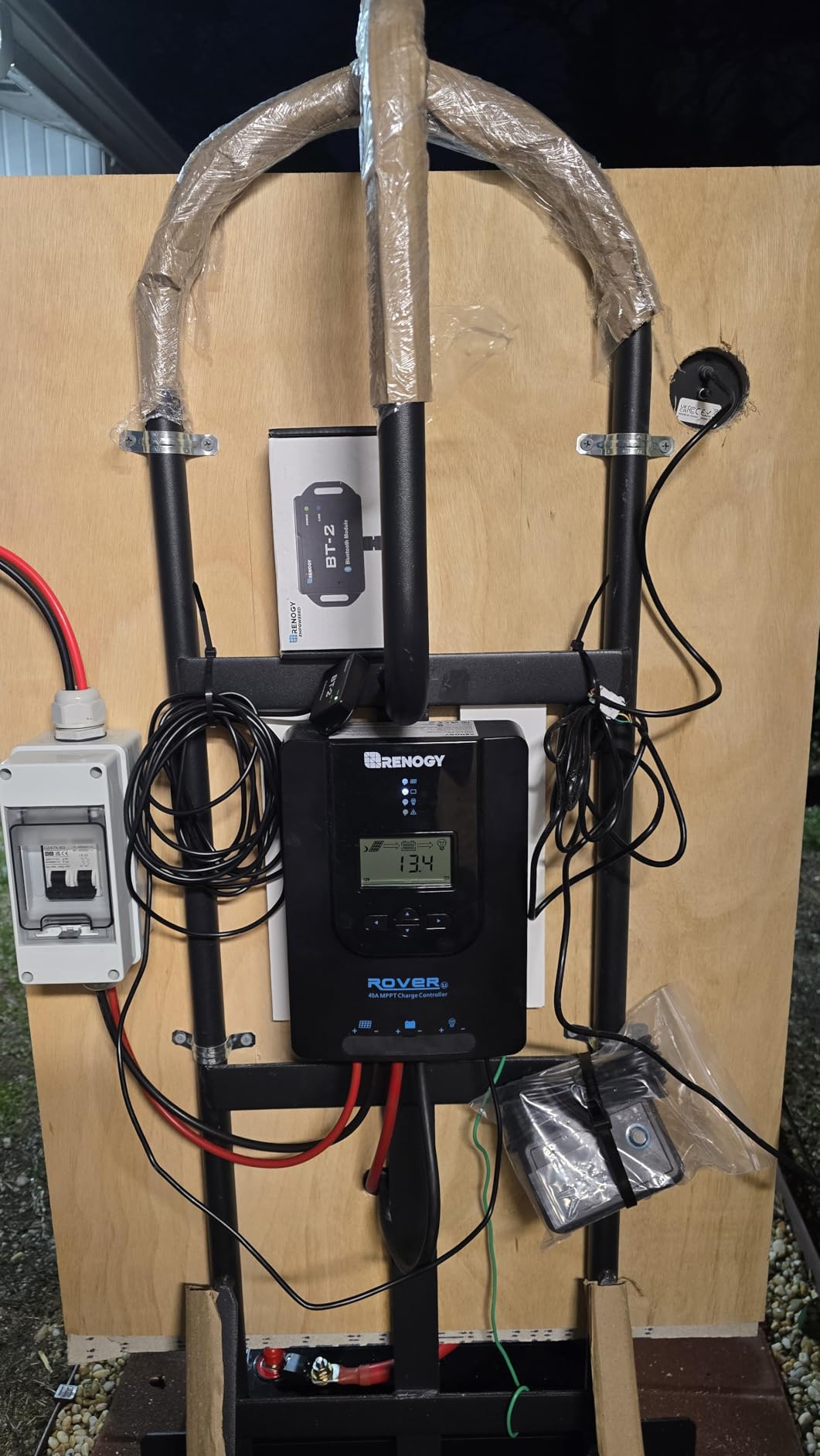 Renogy Rover 40A 12V/24V MPPT Solar Charge Controller with Bluetooth customer photo 2