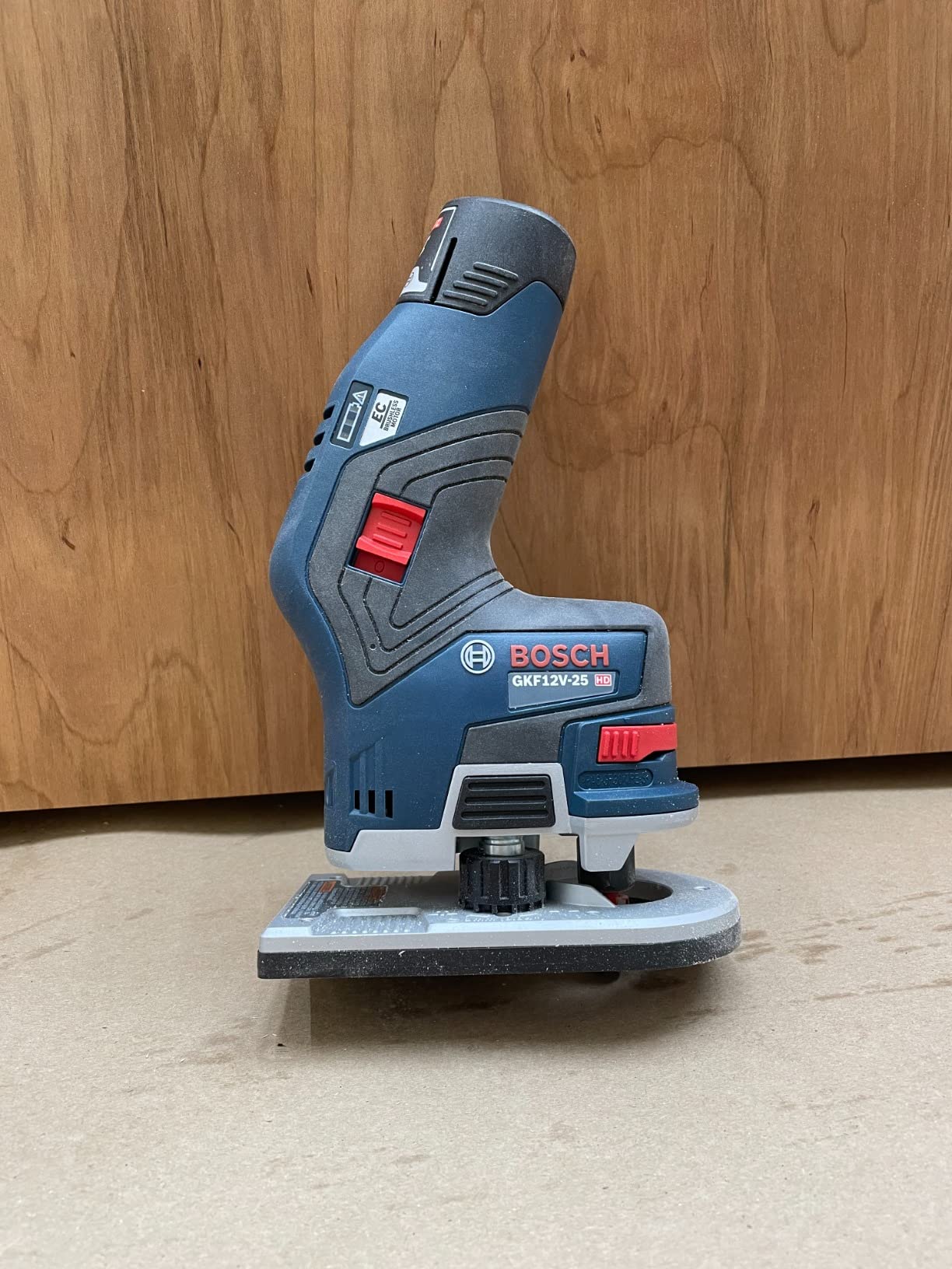 Bosch GKF12V-25N 12V Max EC Brushless Palm Edge Router (Bare Tool) customer photo 1