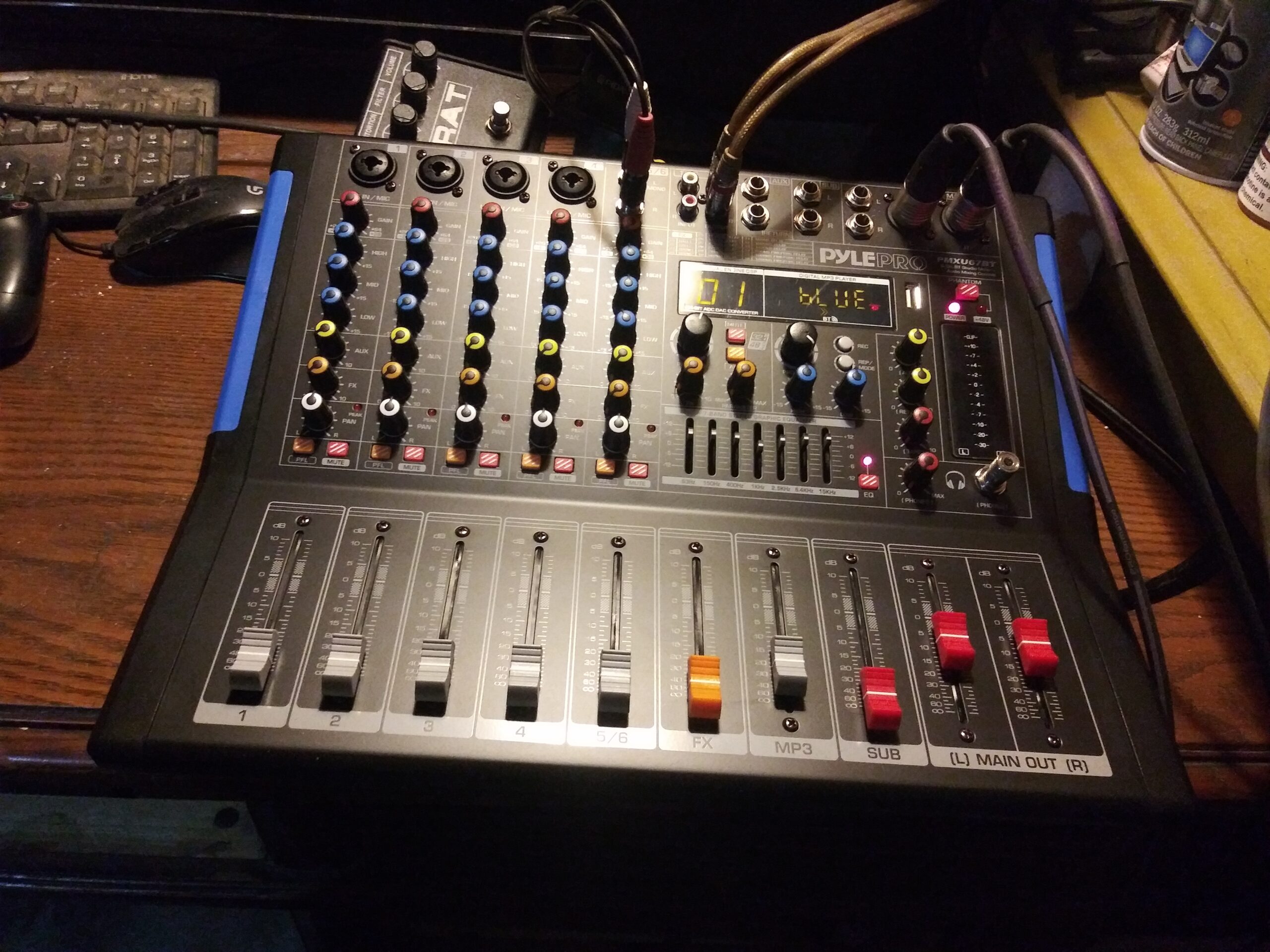 Pyle 4-Channel Bluetooth Studio Audio Mixer-DJ Sound Controller Interface with USB Drive for PC Recording Input, XLR Microphone Jack,48V Power,Input/Output for Professional and Beginners - PMXU46BT customer photo 2