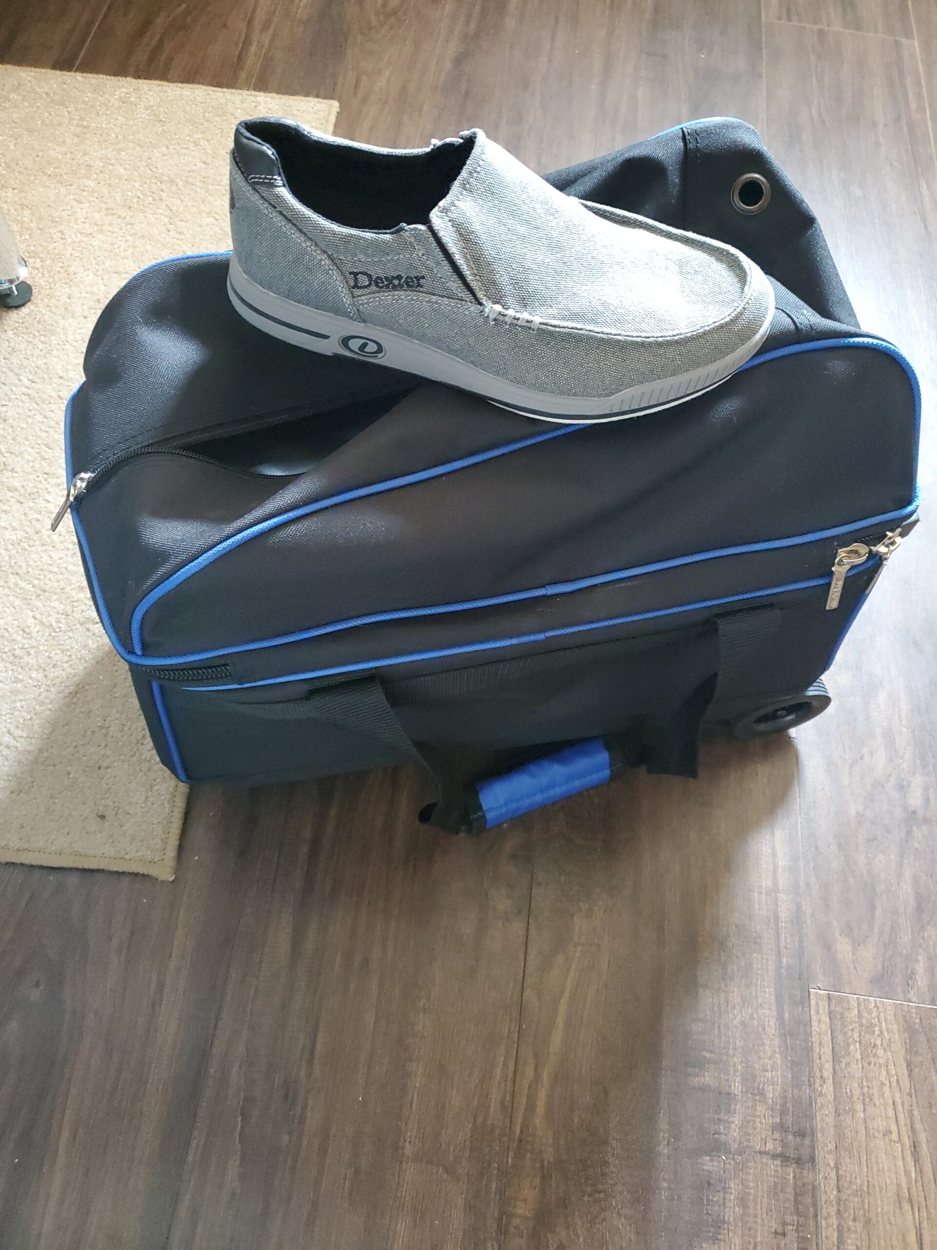 Dexter Men's Kam Bowling Shoes - Universal Slide Soles - Athletic Fit - Lightweight Design - Made for Both Left and Right Handed Bowlers customer photo 2