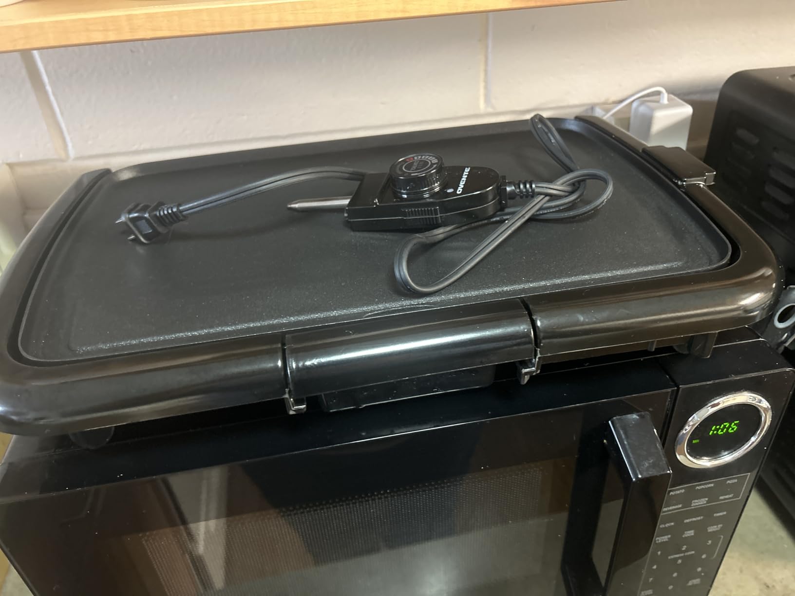 OVENTE Electric Griddle with 16 x 10 Inch Flat Non-Stick Cooking Surface, Removable and Adjustable Temperature Control, GD1610B customer photo 2