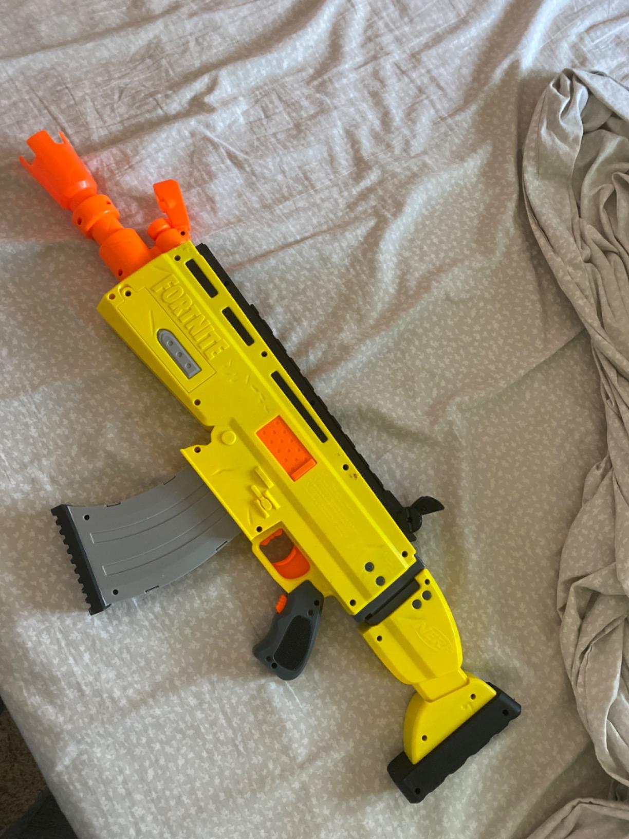 Fortnite AR-L Nerf Elite Dart Blaster - Motorized Toy Blaster, 20 Official Nerf Fortnite Elite Darts, Flip Up Sights - for Youth, Teens, Adults customer photo 2