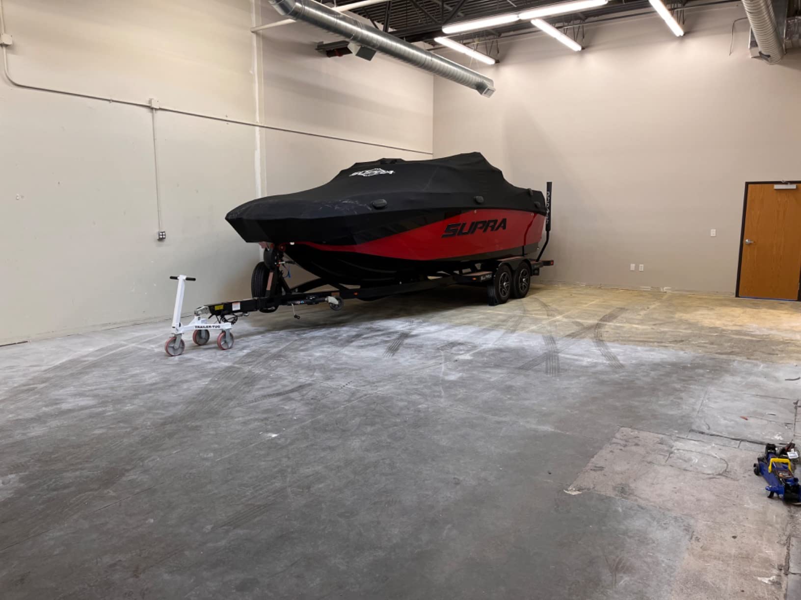 Trailer Tug - Supports up to 20,000LBS - 3,500 lb Max Tongue Weight - Mover for RV, Boat, Camper, Flatbed, Enclosed Trailers - Heavy Duty - World's Greatest Trailer Dolly customer photo 1