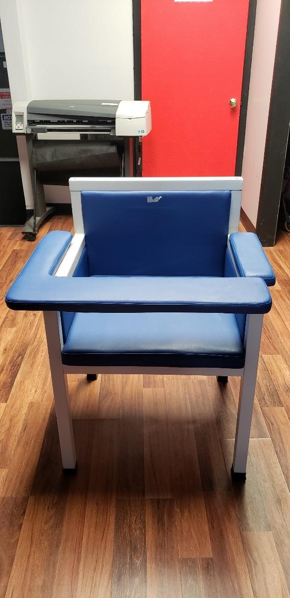 Vivacomfort Luxe Upholstered Blood Drawing Chair - Padded Phlebotomy Seat w/Adjustable Armrest & Steel Framing (Black) customer photo 1