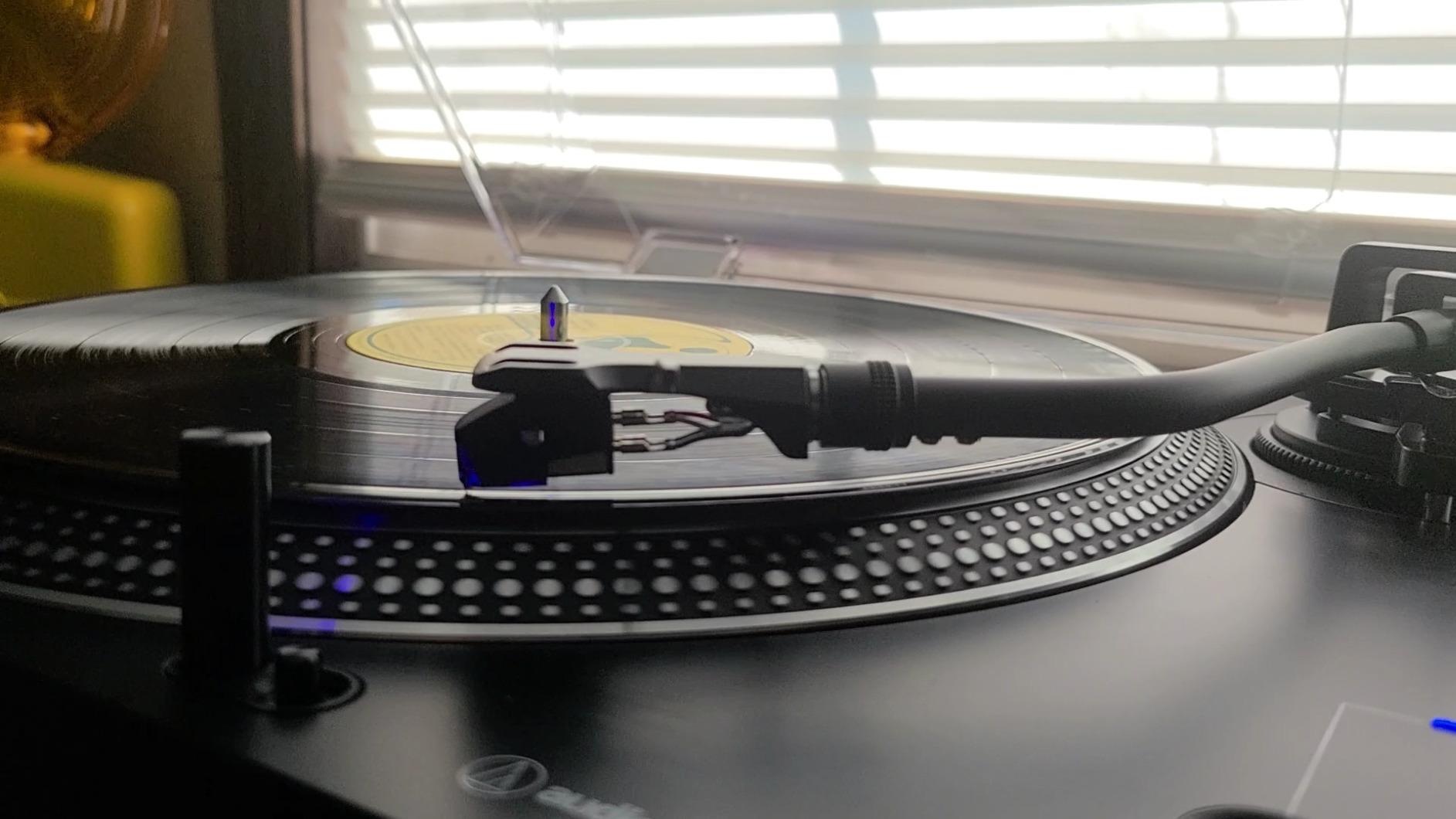 Audio-Technica AT-LP140XP-BK Direct-Drive Professional DJ Turntable, Hi-Fi, Fully Manual, 3 Speed, High Torque Motor customer photo 2
