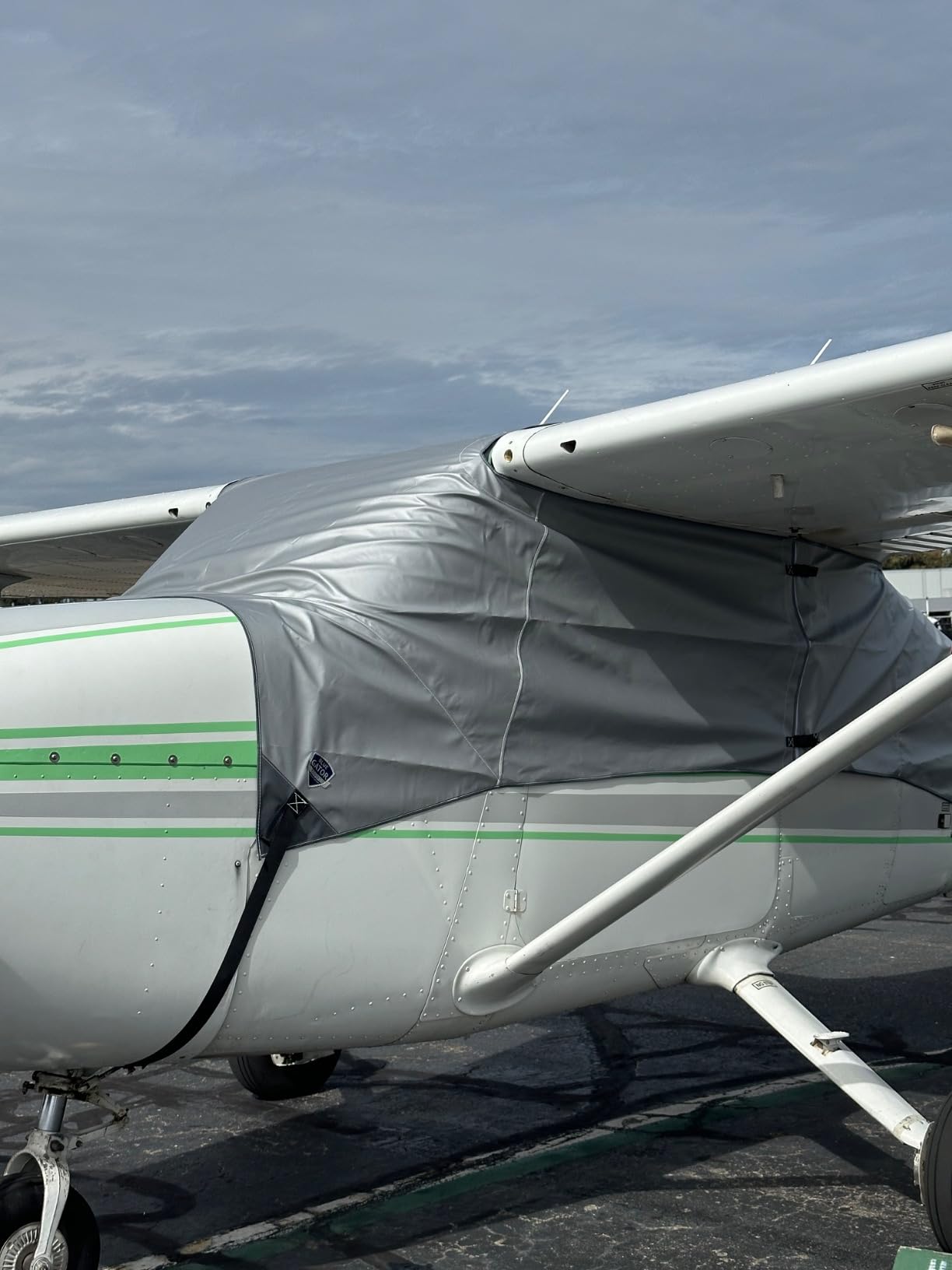 Cessna 172 Skyhawk Airplane Cover (D and Later) - Beige customer photo 2