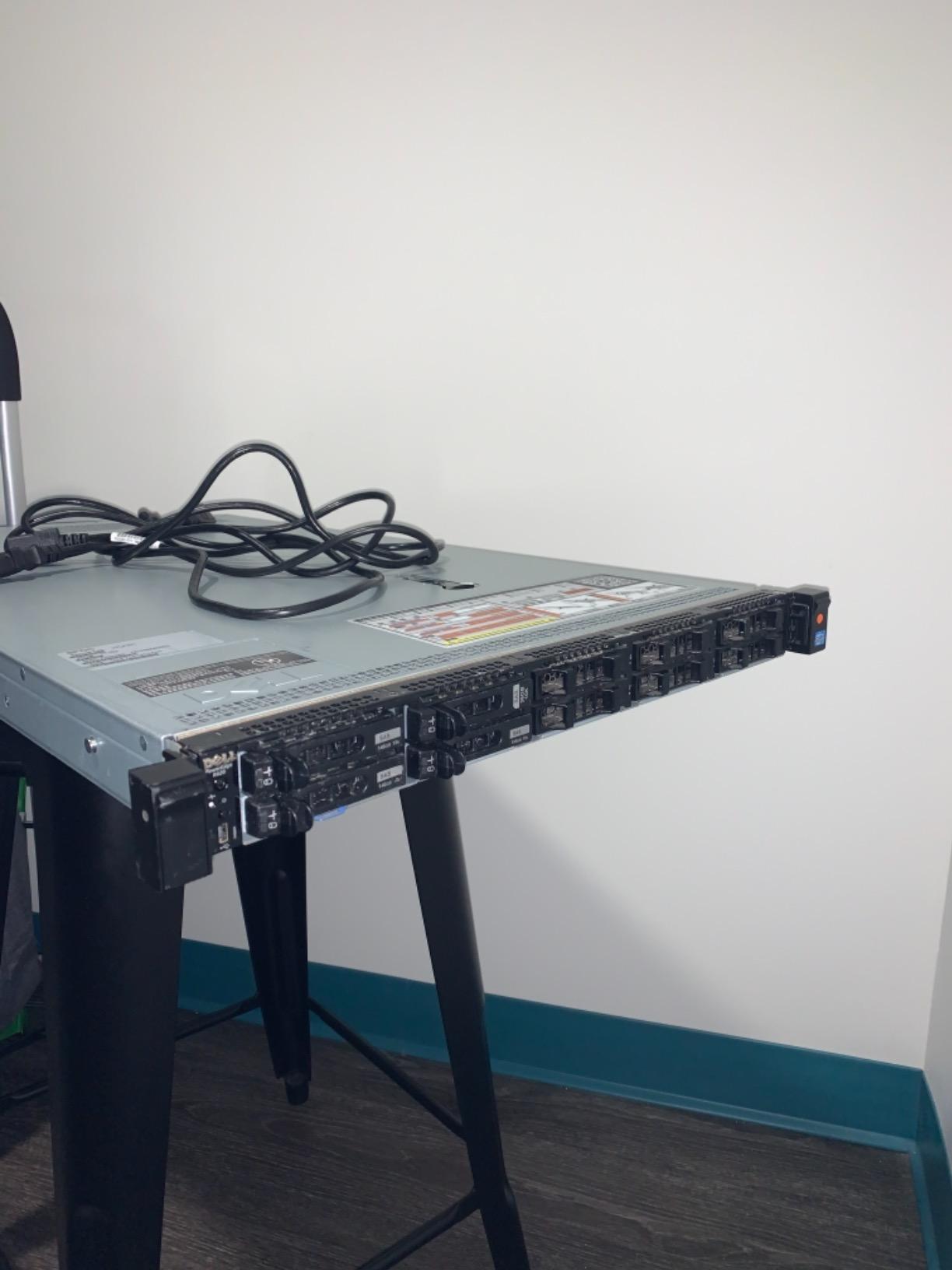 DELL PowerEdge R620 Server 2.20Ghz 16-Core 128GB 4X 600GB Mid-Level (Renewed) customer photo 1