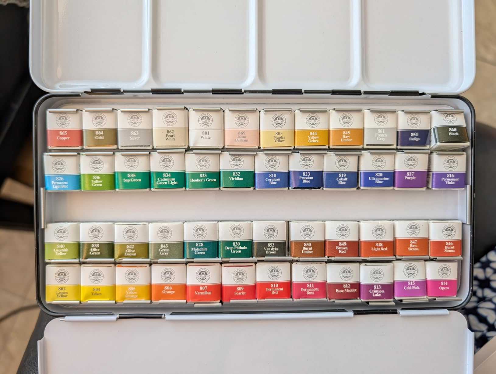 Mungyo Professional Half Pan Size Water Colors Set in Tin Case/Integral Mixing Palette in The lid (48 Colors) customer photo 2