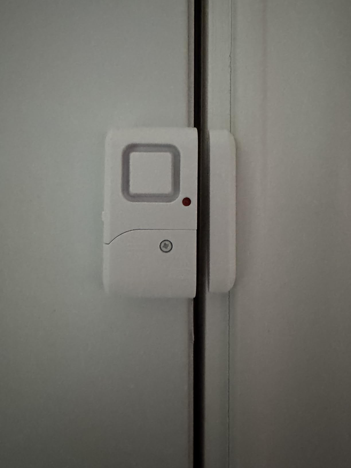 UltraPro Personal Security Window and Door Alarm, 12 Pack, DIY Protection, Burglar Alert, Wireless Chime/Alarm, Easy Installation, Home Security, Ideal for Home, Garage, Apartment, White, 45989 customer photo 2