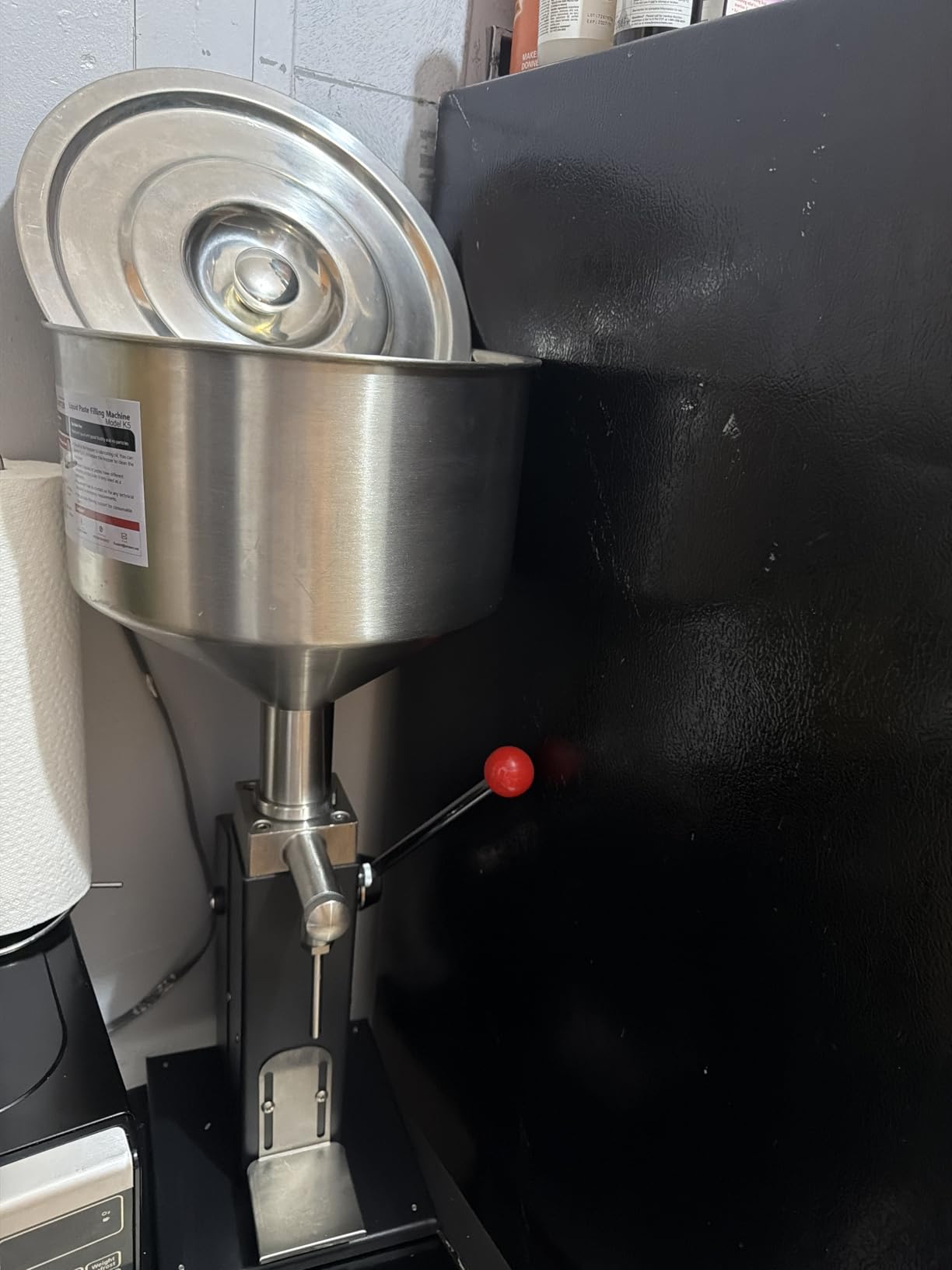 Manual Paste Liquid Filling Machine, Adjustable 5-50ml Bottle Filler A03 customer photo 2