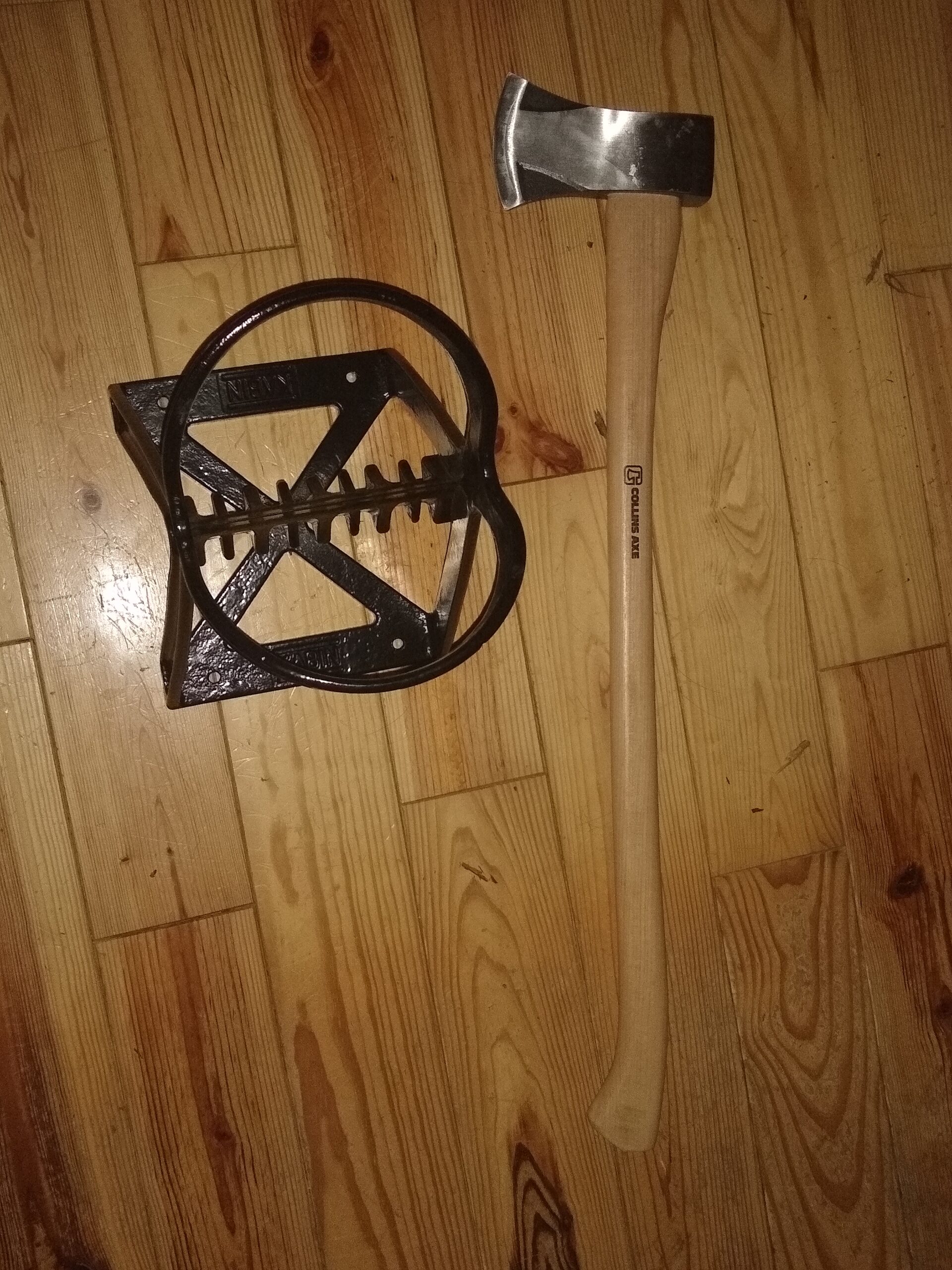 KABIN Kindle Quick Log Splitter - Manual Splitting Tool - Steel Wedge Point Splits Firewood Like A Boss Safely & Easily customer photo 4