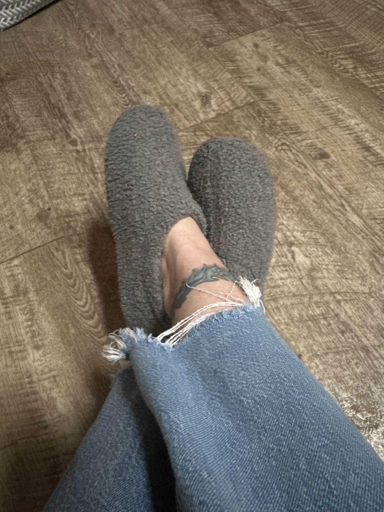 HomeTop Women's Fuzzy Curly Fur Memory Foam Loafer Slippers with Polar Fleece Lining customer photo 2