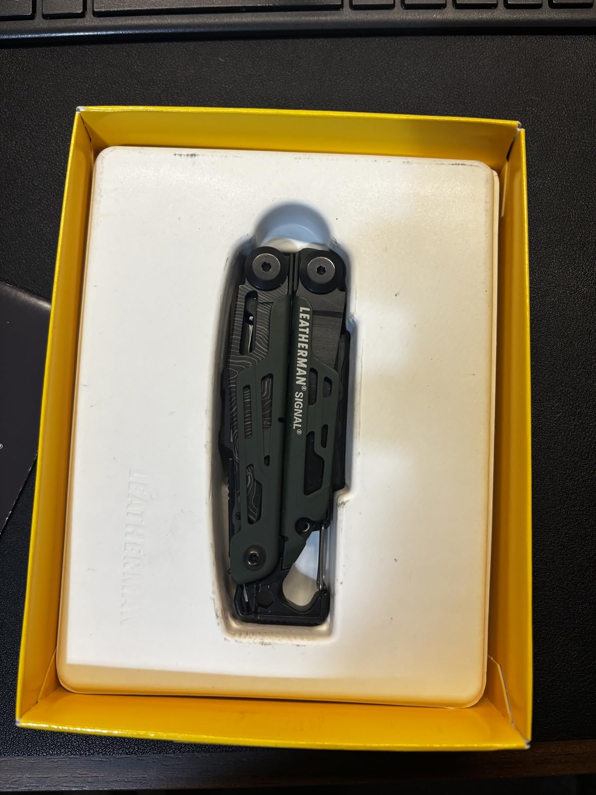 LEATHERMAN, Signal, 19-in-1 Multi-tool for Outdoors, Camping, Hiking, Fishing, Survival, Durable & Lightweight EDC, Made in the USA, Topographical Print customer photo 2