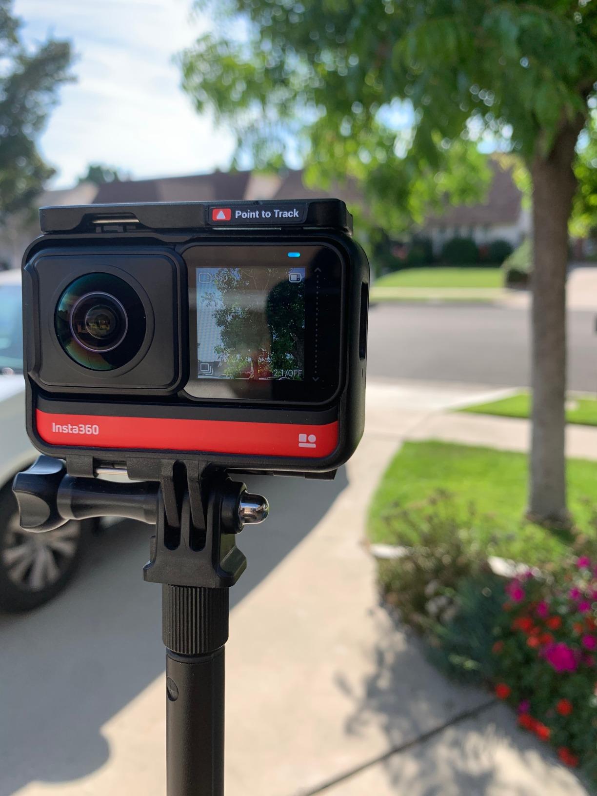 Insta360 ONE R Twin Edition - Action Camera and 360 Camera with Interchangeable Lenses, Stabilization, IPX8 Waterproof, Touch Screen, AI Editing customer photo 2