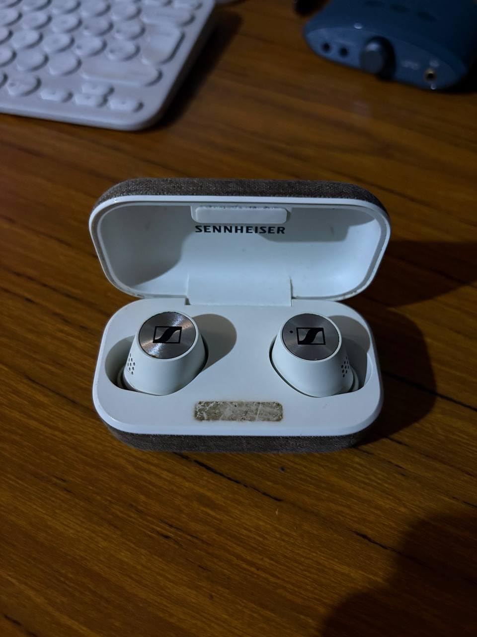 Sennheiser Consumer Audio Momentum True Wireless 2 - Bluetooth in-Ear Buds with Active Noise Cancellation, Smart Pause, Customizable Touch Control and 28-Hour Battery Life, Black customer photo 1