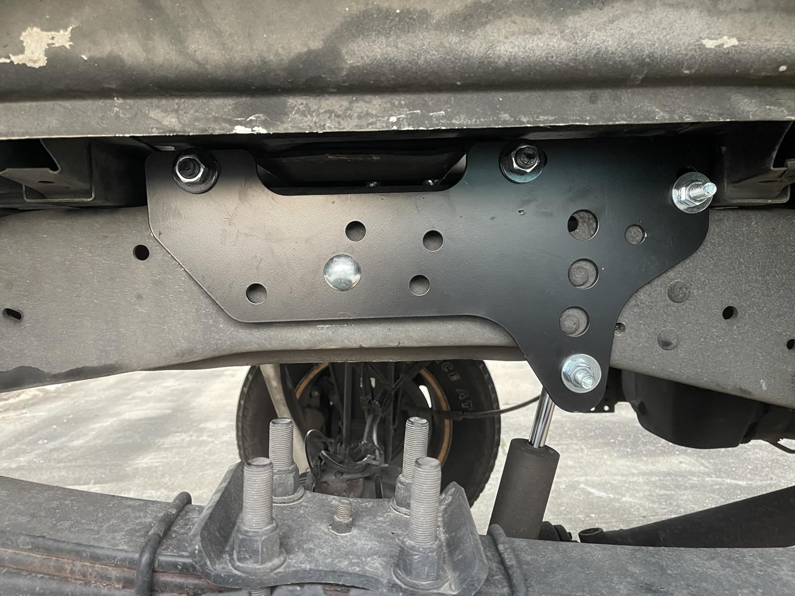 ECOTRIC Gooseneck Trailer Hitch Compatible with 1999-2016 Ford F250 F350 Super Duty Complete Underbed Gooseneck Rail Trailer Hitch System Kit, 2-5/16-In. Flip-Over Ball, 30,000 lbs customer photo 1