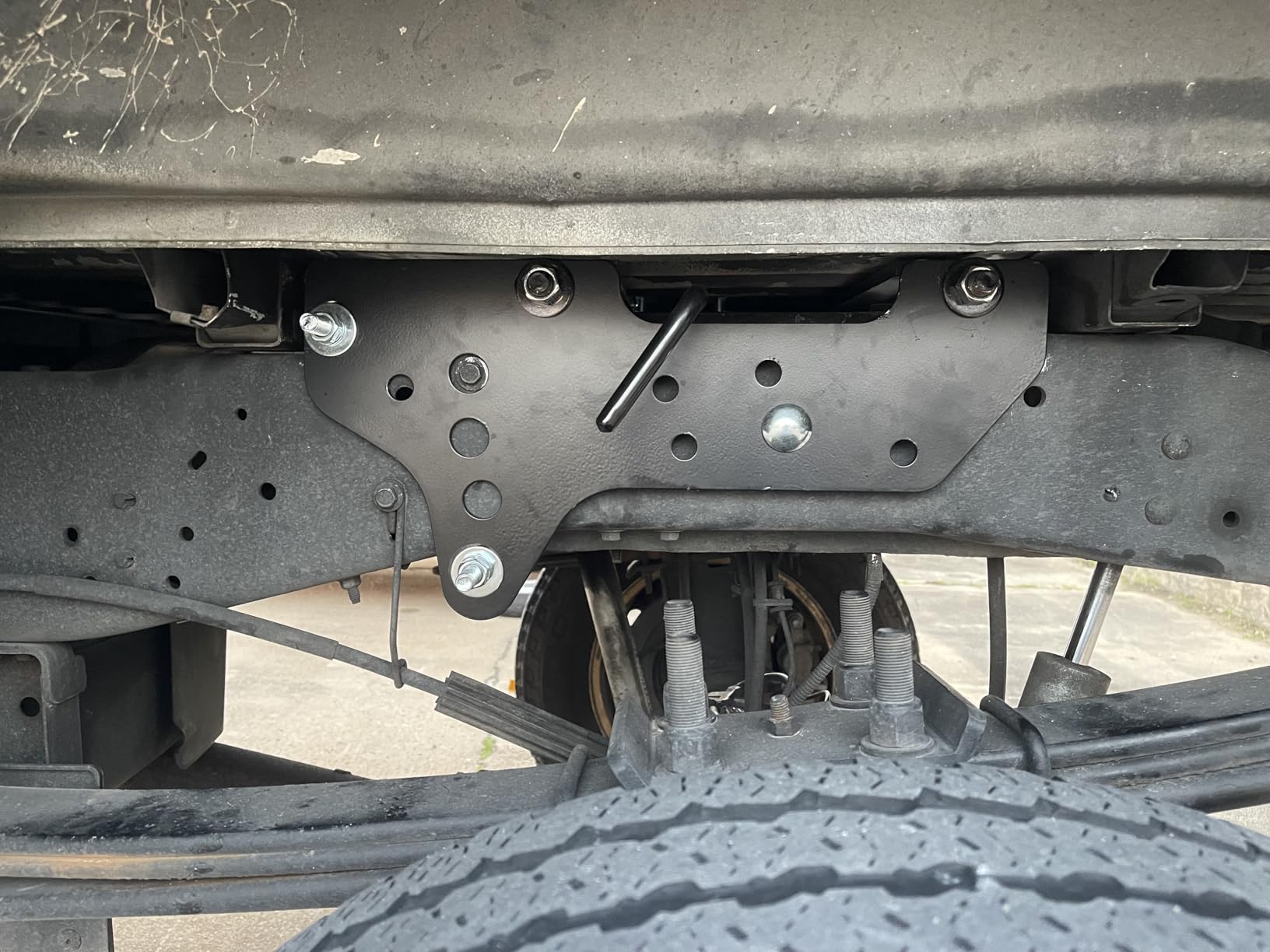 ECOTRIC Gooseneck Trailer Hitch Compatible with 1999-2016 Ford F250 F350 Super Duty Complete Underbed Gooseneck Rail Trailer Hitch System Kit, 2-5/16-In. Flip-Over Ball, 30,000 lbs customer photo 2