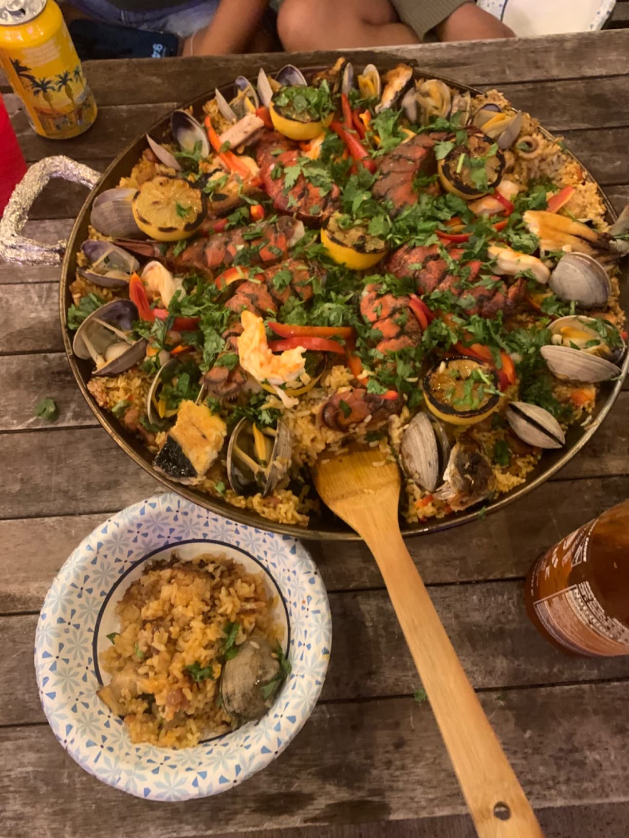Machika Carbon Steel Paella Pan | Perfect for Outdoors, Camping, Restaurants | 19 Servings | 24 In customer photo 1