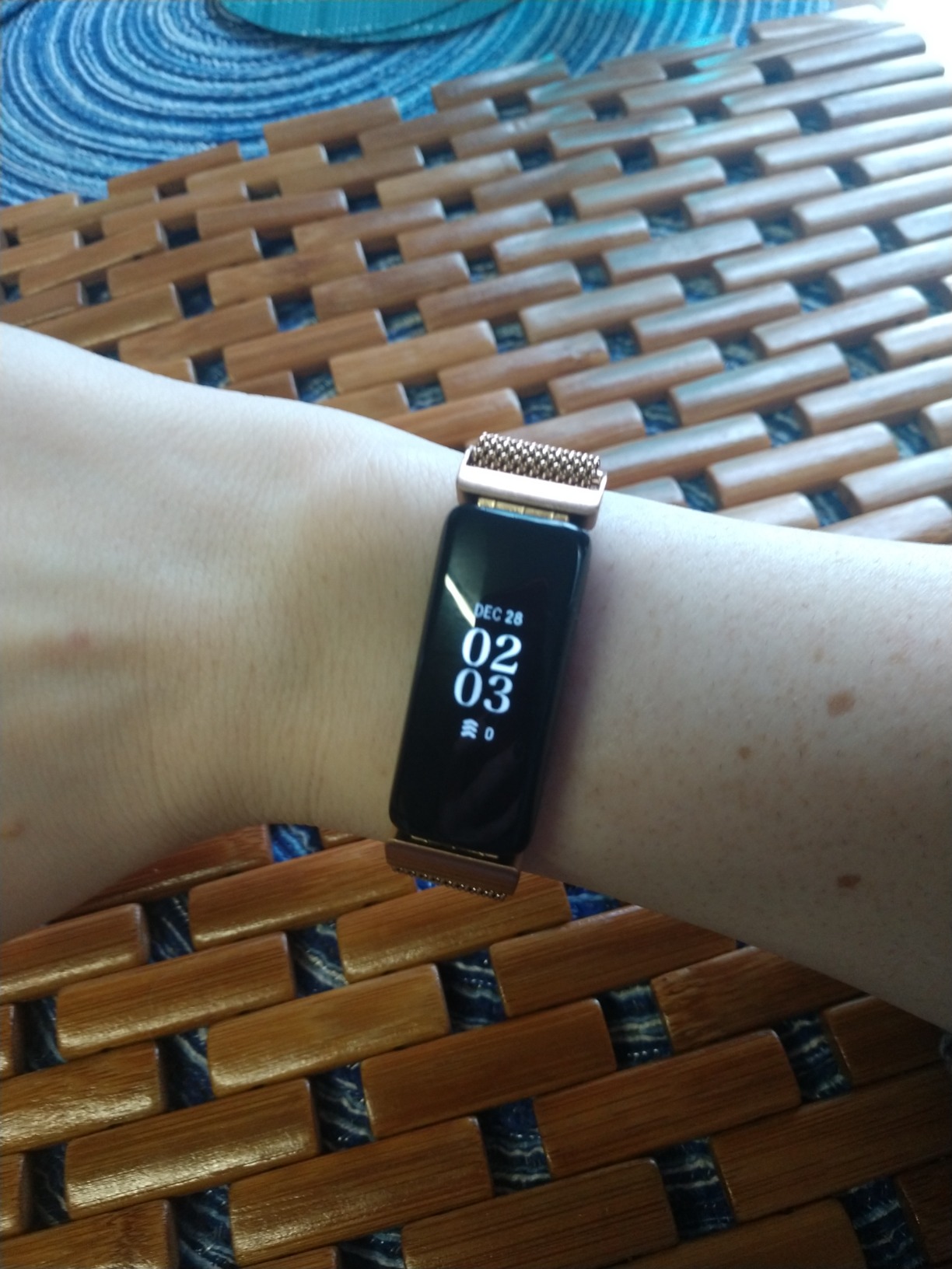 Fitbit Inspire 2 Health & Fitness Tracker with a Free 1-Year Premium Trial, 24/7 Heart Rate, Black/Black, One Size (S & L Bands Included) (Renewed) customer photo 1
