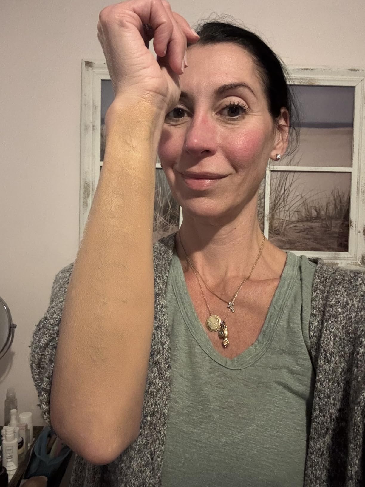Charlotte Tilbury Airbrush Flawless Setting Spray - Ultra-Fine Hydrating Mist to Prime & Set Makeup Up to 16Hr - Soothes and Blurs Skin, Waterproof customer photo 2