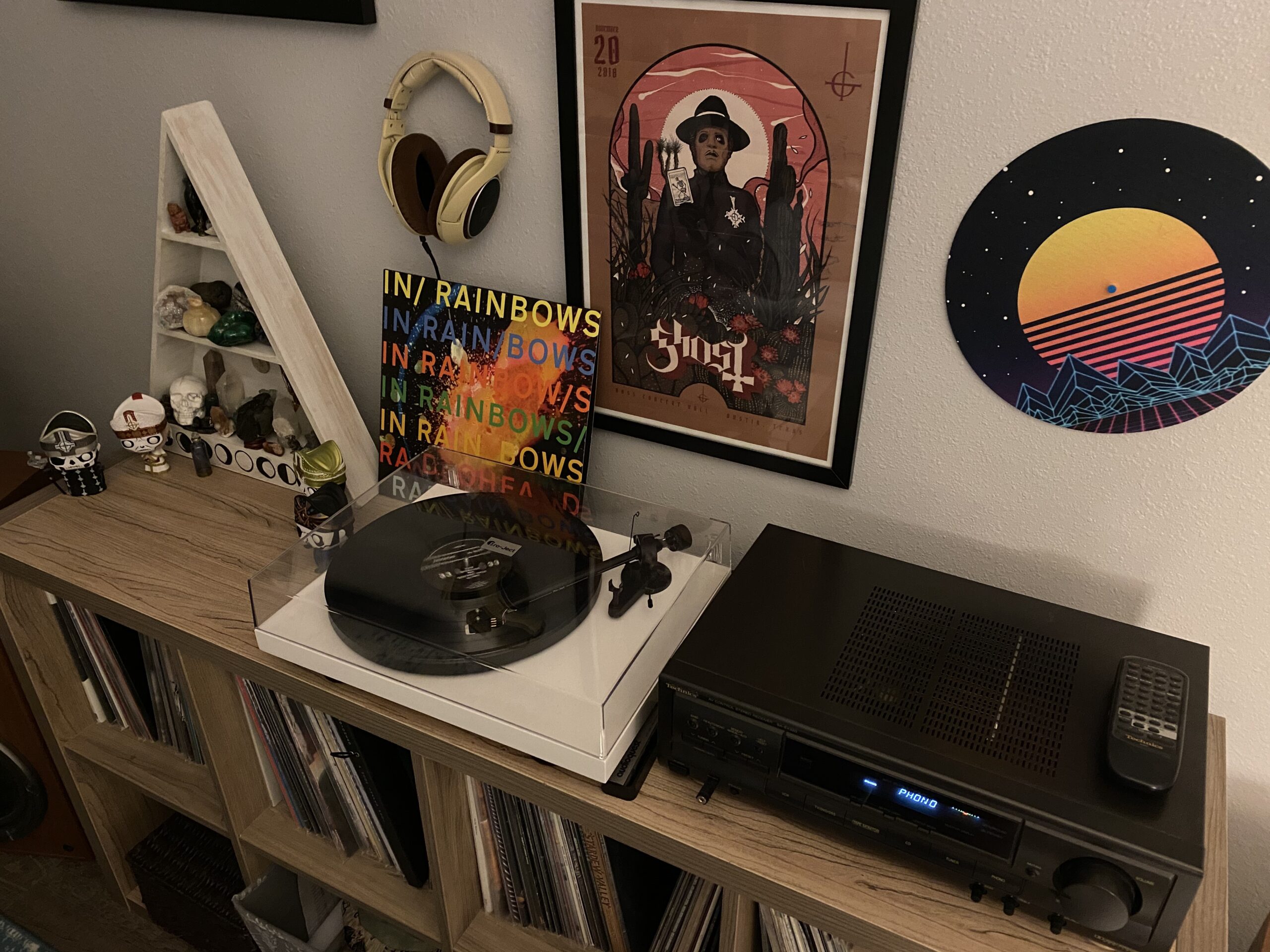 Pro-Ject Debut Carbon EVO Turntable with Sumiko Rainier Cartridge (Blue) customer photo 1