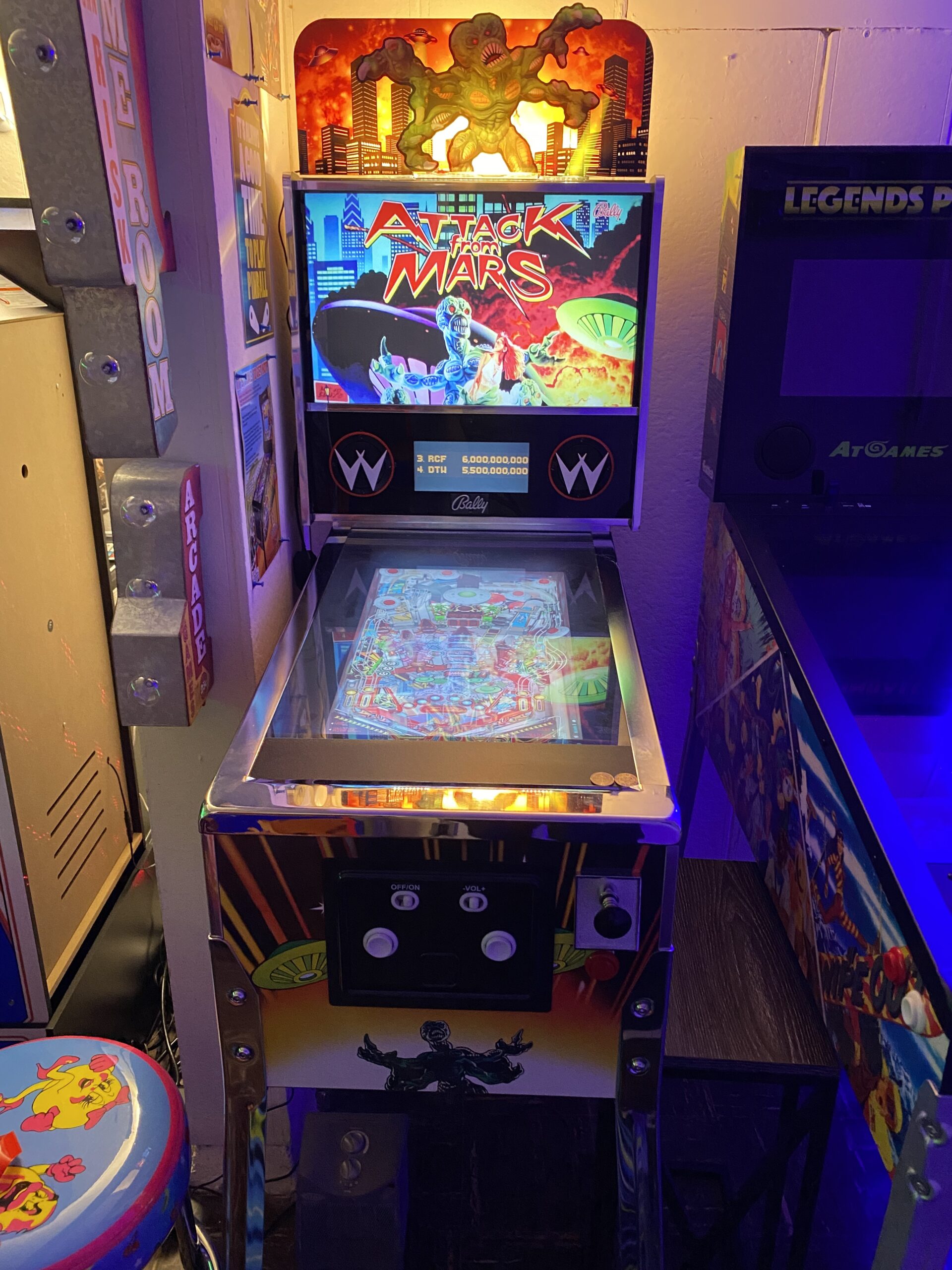 Arcade1Up Arcade1Up Williams Bally Pinball Retro Home Video Arcade Machine customer photo 2