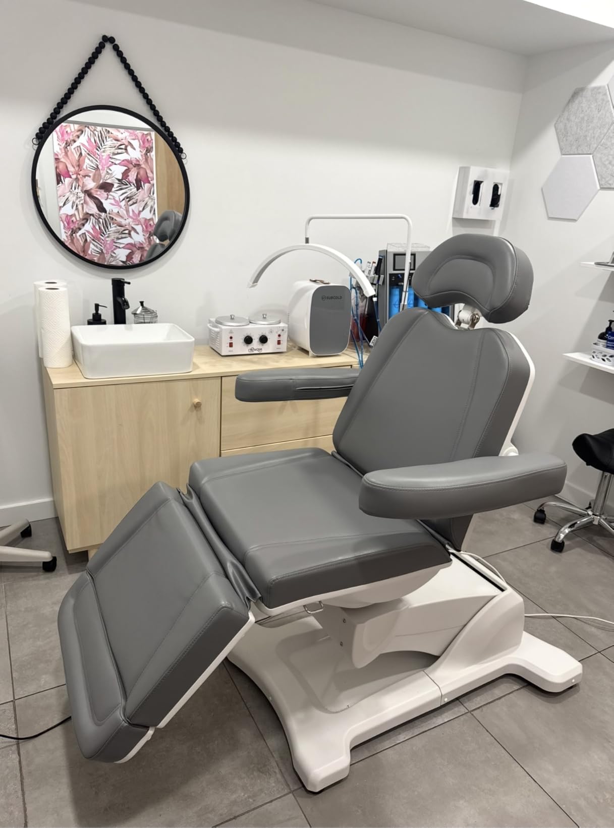 Dir Medical Spa Chair Facial Beauty Dental Podiatry Doctors Examination Chair PAVO customer photo 1