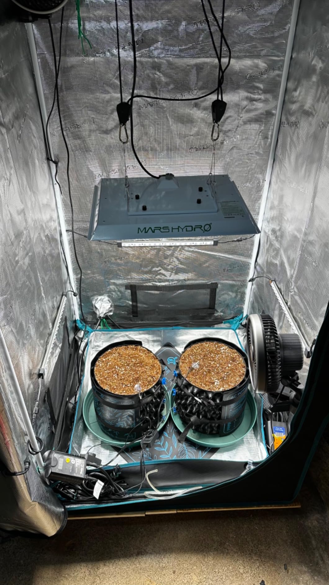 AC Infinity SUNCORE A7, Waterproof Seedling Heat Mat 48