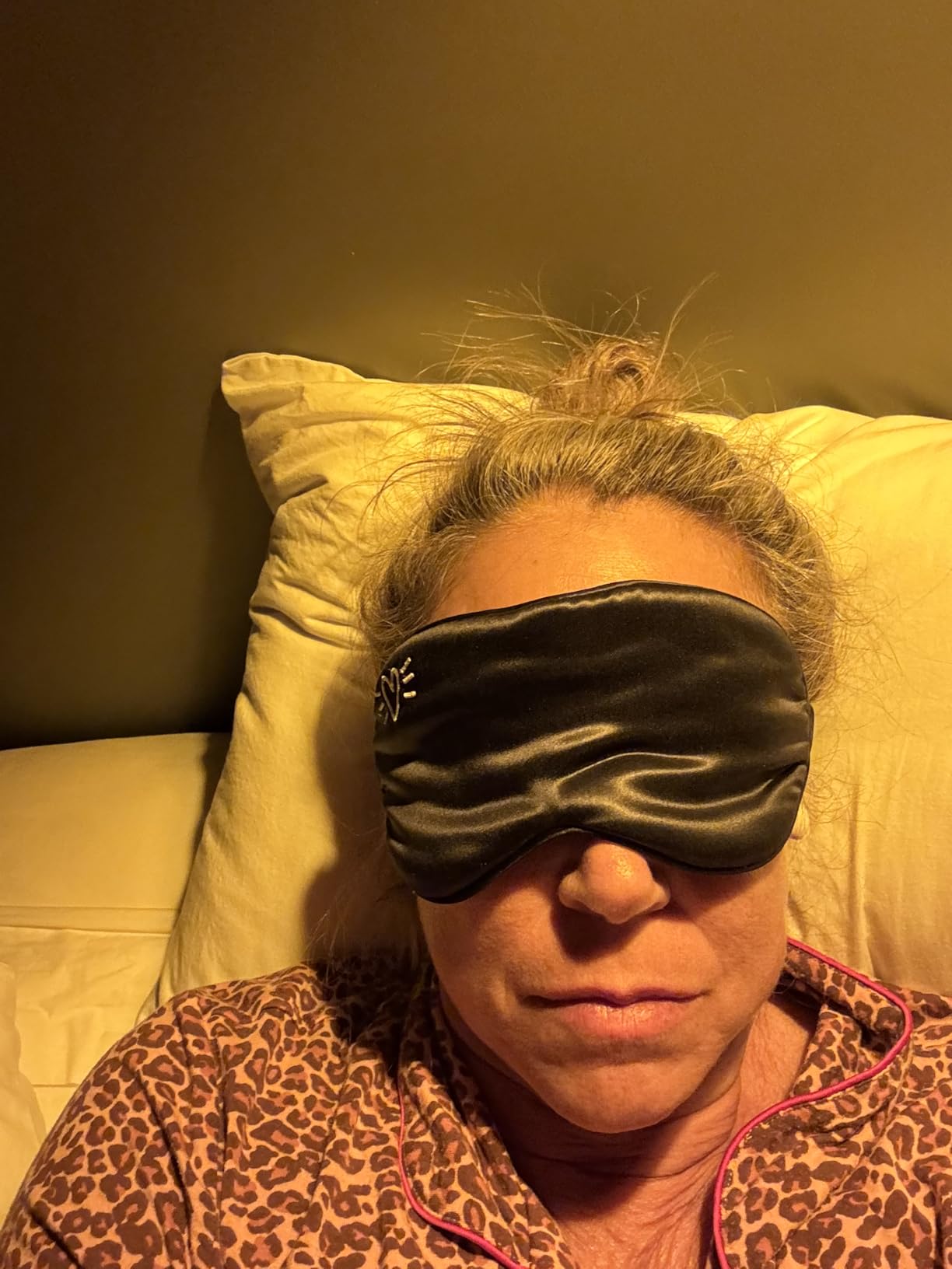 SUNDAYSILKS™ Exclusive Mulberry Silk Sleep Mask | Soft Eye Covers, Blackout Sleeping Mask for Women & Men | Silk Eye Mask for Sleep, Travel, and Relaxation | Antifaz para Dormir [Midnight Black] customer photo 2