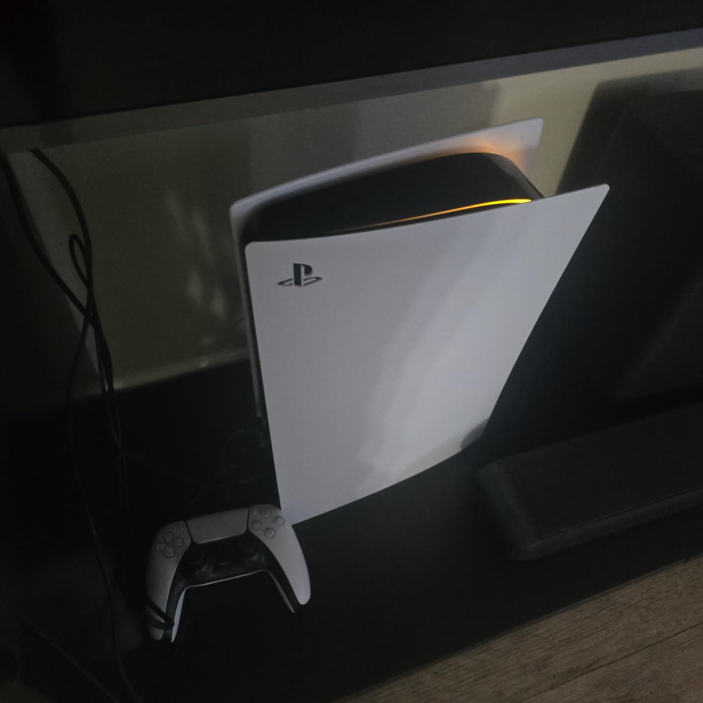 Sony PlayStation 5 Console (Renewed) - Disc Edition customer photo 1