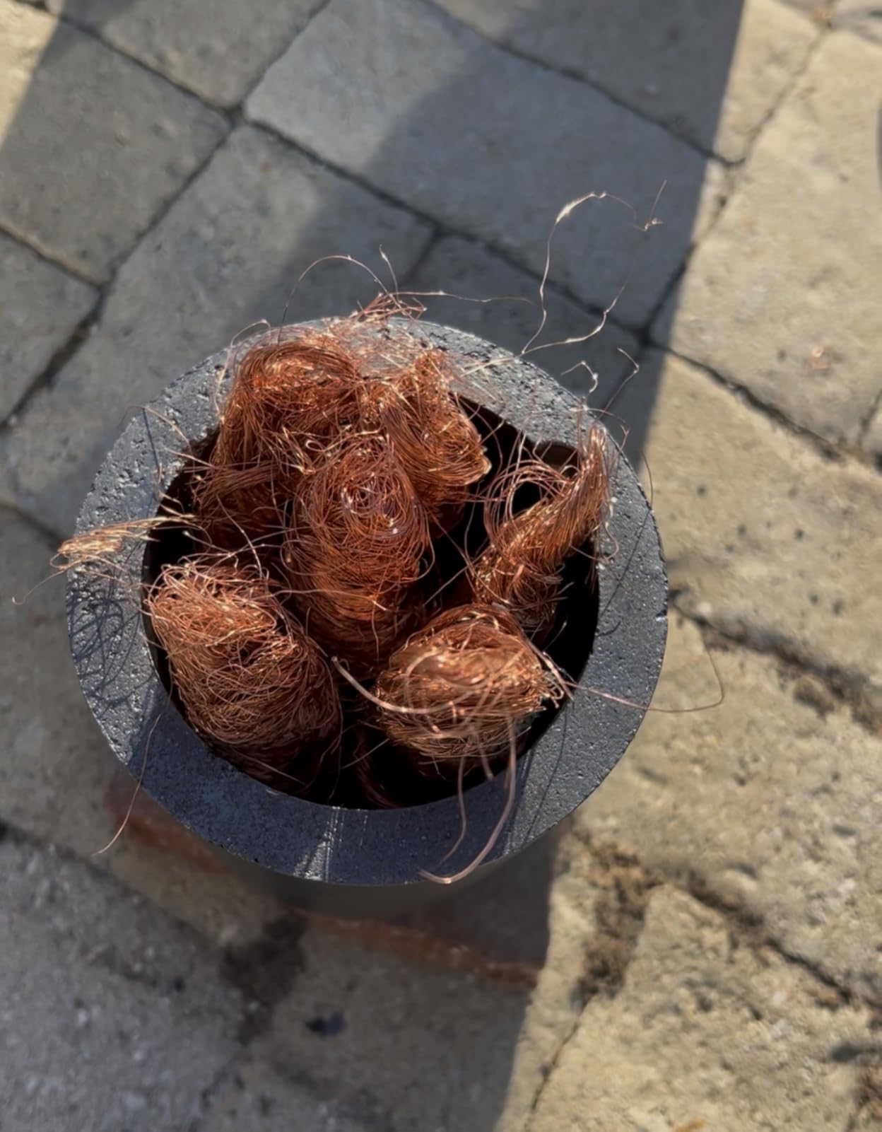 CANALHOUT Silicon Carbide Graphite Crucibles, Crucibles for Melting Metal, Withstand The High Temperature 1800C/3272F, Melting Casting Refining Aluminum Gold Silver Copper (4KG No.3) customer photo 2