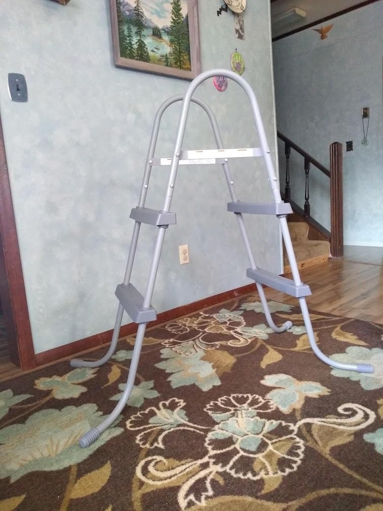 Bestway Flowclear 84 cm Pool Ladder for Above Ground Pools, Grey customer photo 1
