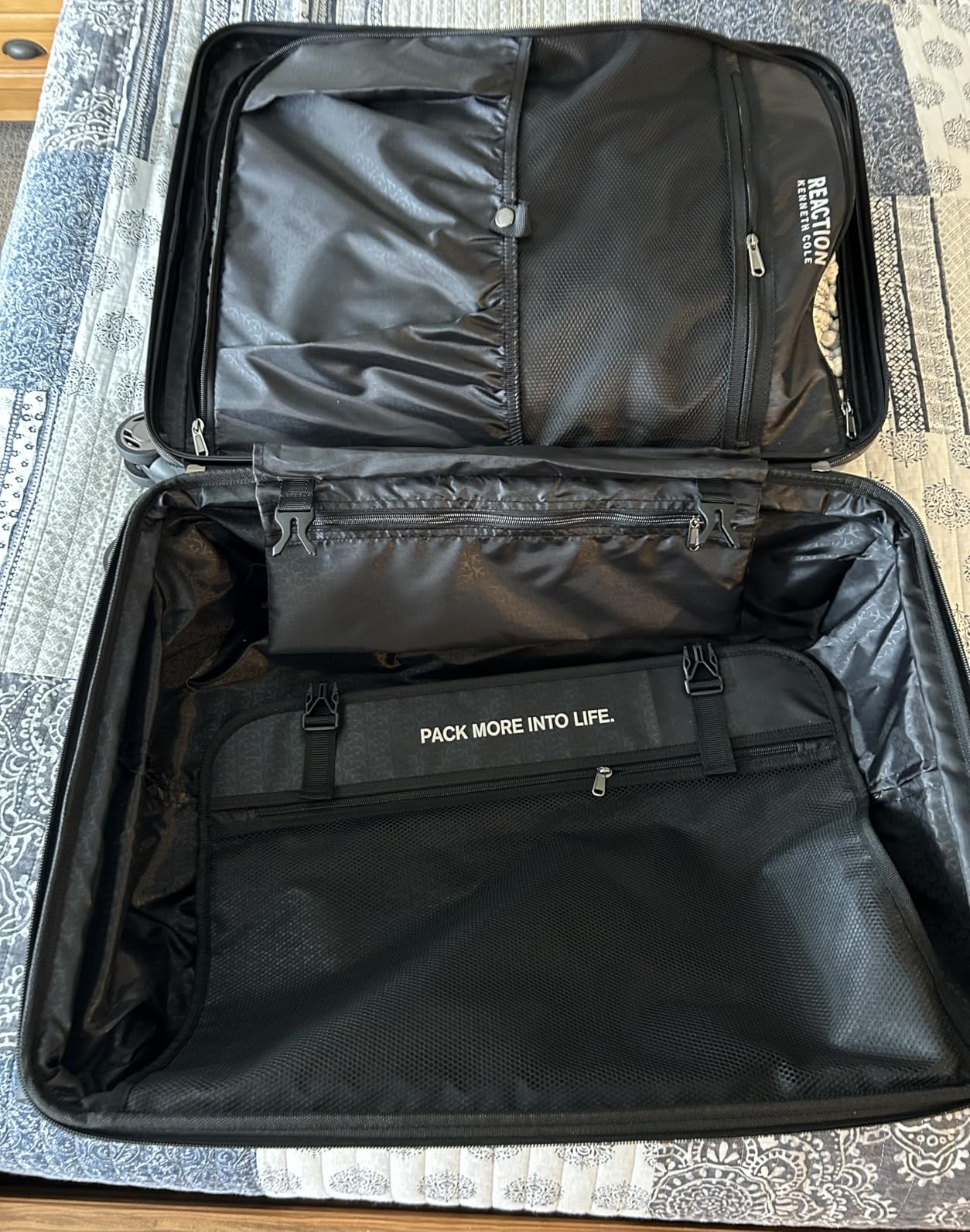 Kenneth Cole REACTION Renegade Luggage Expandable 8-Wheel Spinner Lightweight Hardside Suitcase, Granite Blue, 20-Inch Carry On customer photo 1