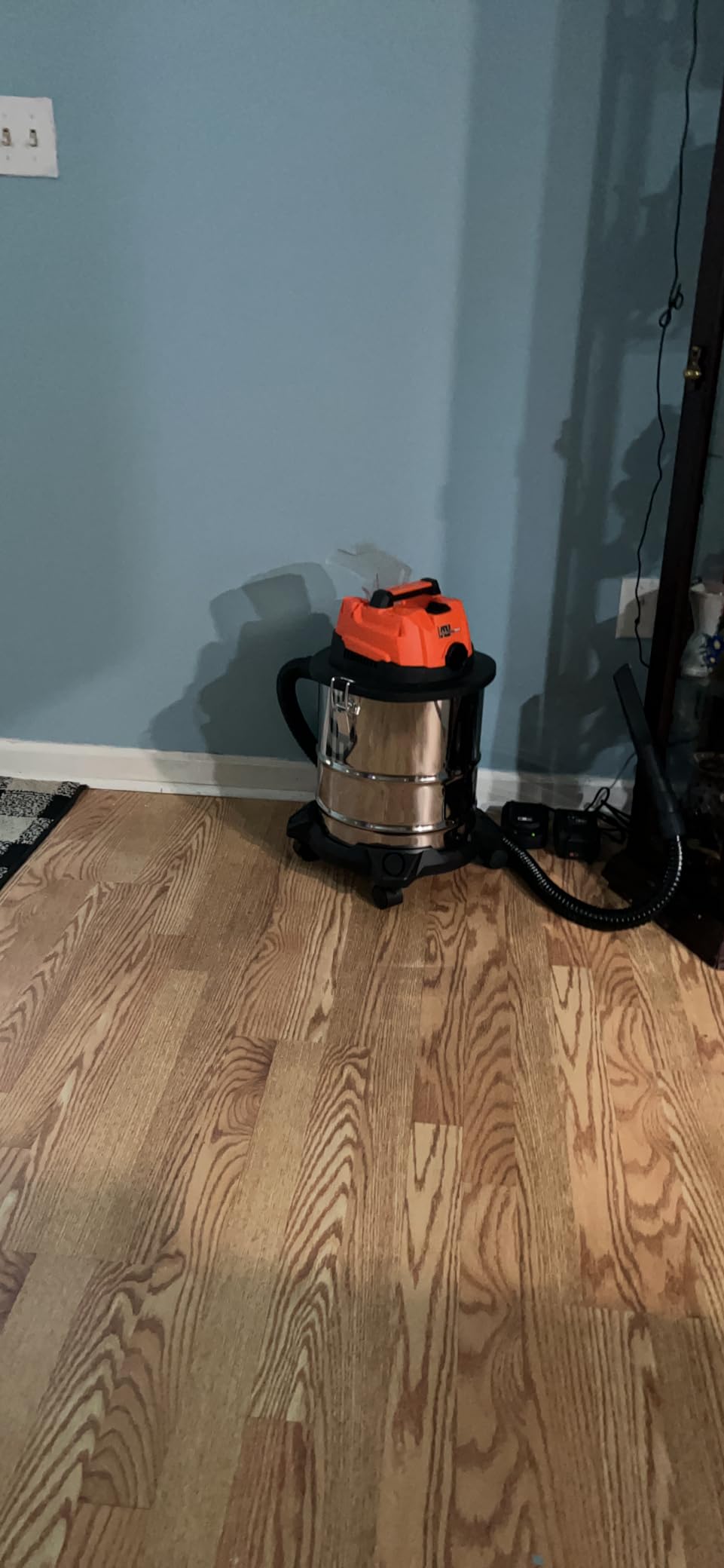 Pellethead Vault Pro Cordless Ash Vacuum - 20V Rechargeable, Dual HEPA Filters, 7-Foot Hose, Brush & Crevice Tools, Stainless Steel Body for Stoves, Fireplaces & Grills customer photo 1