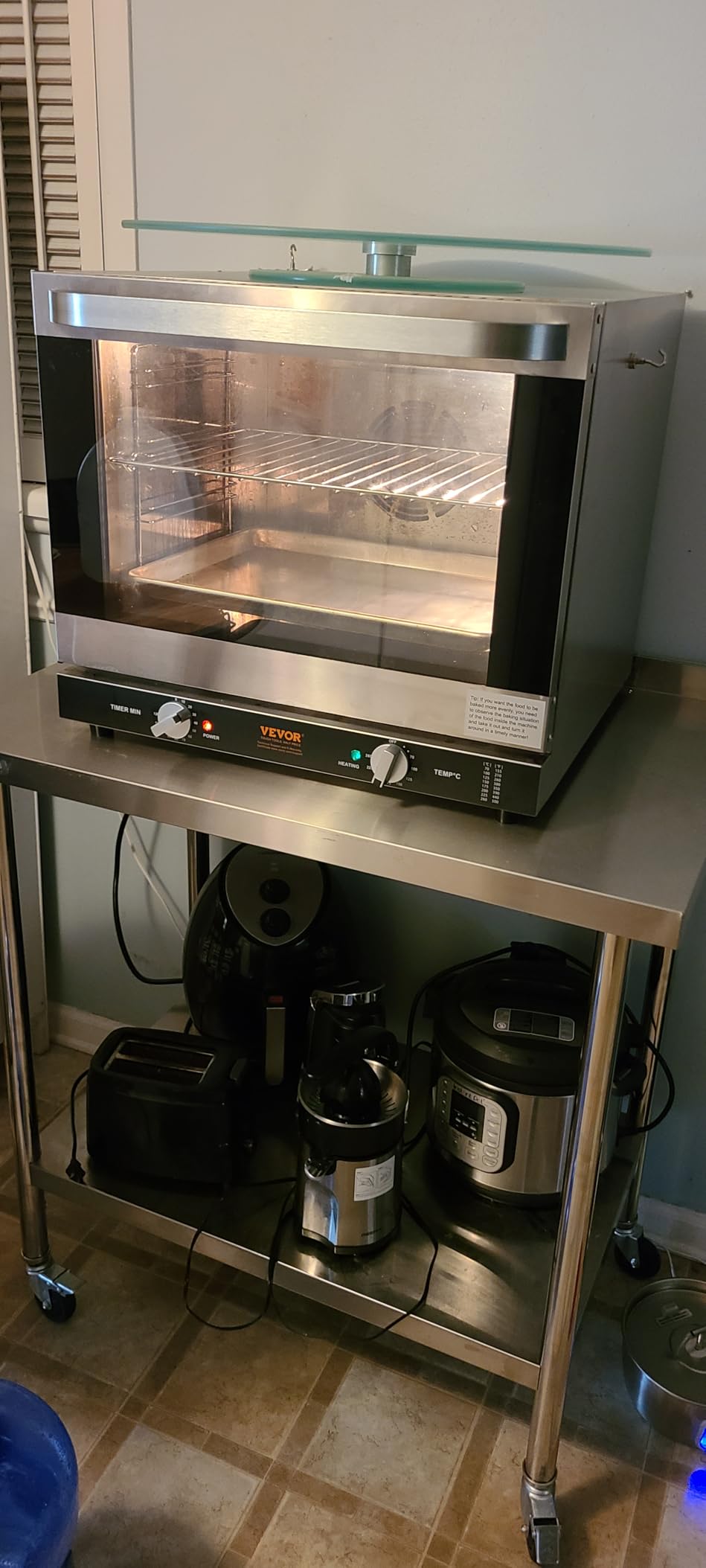 VEVOR Commercial Convection Oven, 66L/60Qt, Half-Size Countertop, 1800W 4-Tier with Front Glass Door, 120V customer photo 1