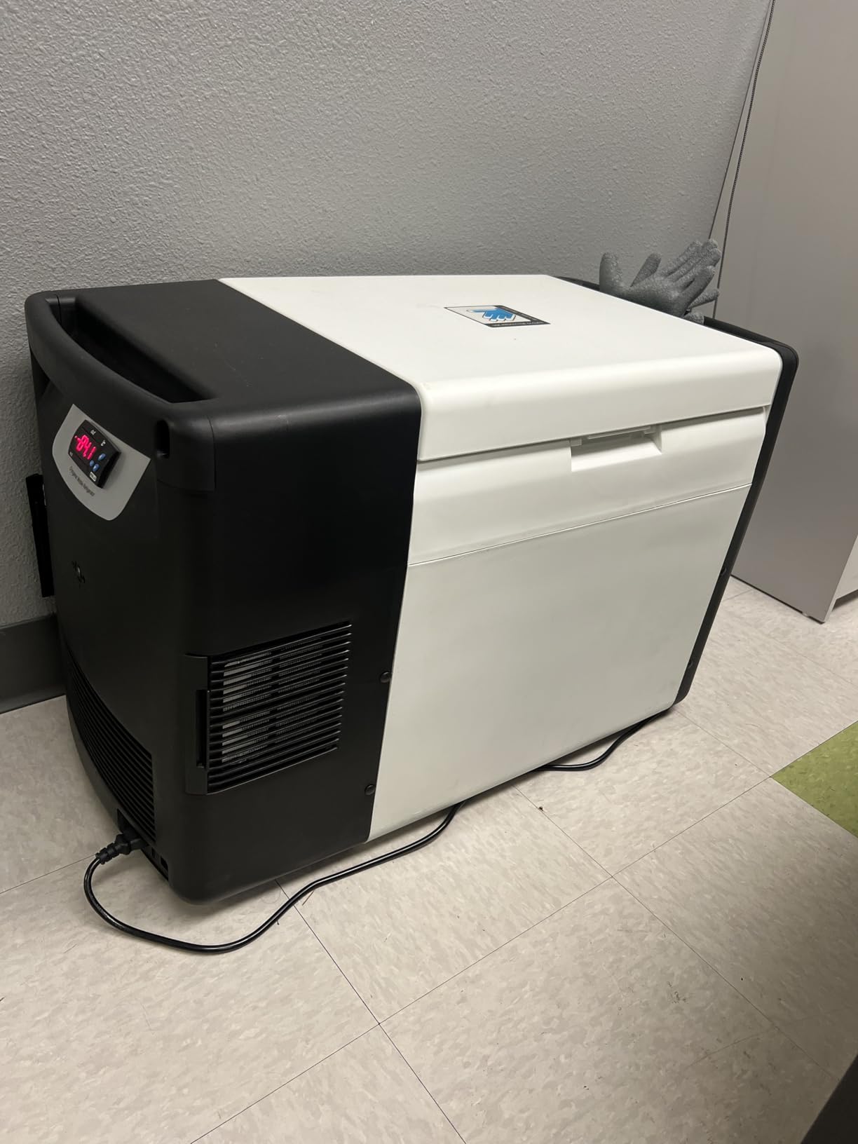 20L Ultra-Low Temperature Freezer, -86°C(-122.8F) Portable Lab Cryogenic, 0.8 Cu.Ft Countertop Refrigerator, Lab Freezers for Laboratory Samples Storage,Scientific Research (110V) customer photo 1