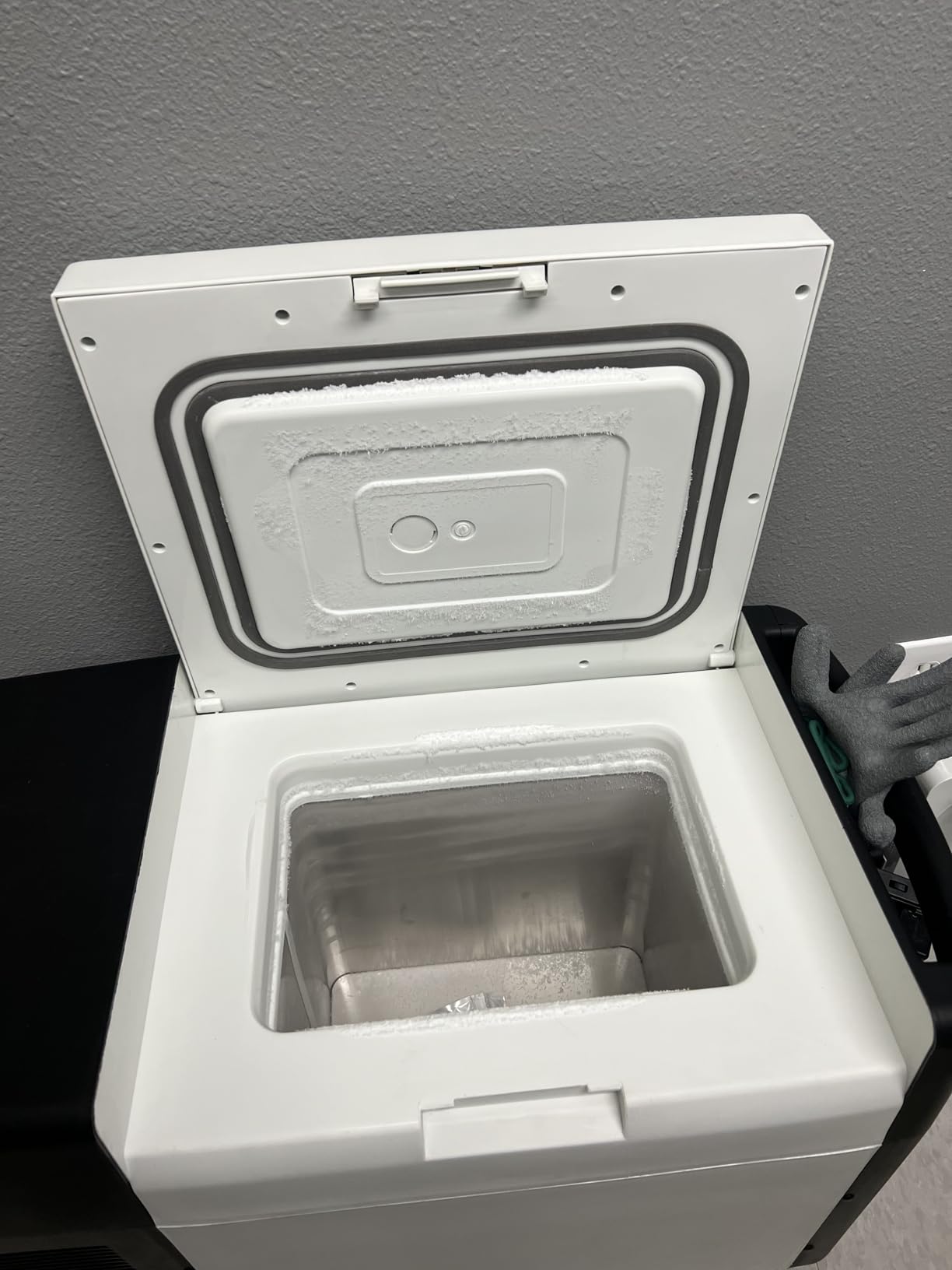 20L Ultra-Low Temperature Freezer, -86°C(-122.8F) Portable Lab Cryogenic, 0.8 Cu.Ft Countertop Refrigerator, Lab Freezers for Laboratory Samples Storage,Scientific Research (110V) customer photo 2