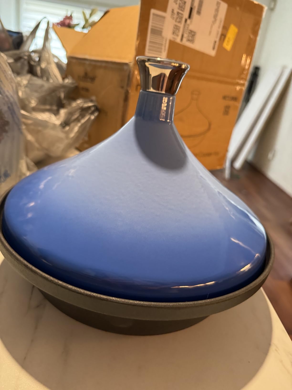 NutriChef Moroccan Tagine Pot for Cooking - Premium Cast Iron Cooking Pot with Stainless Steel Knob and Red Cone-Shaped Porcelain Enameled Lid - 11.6