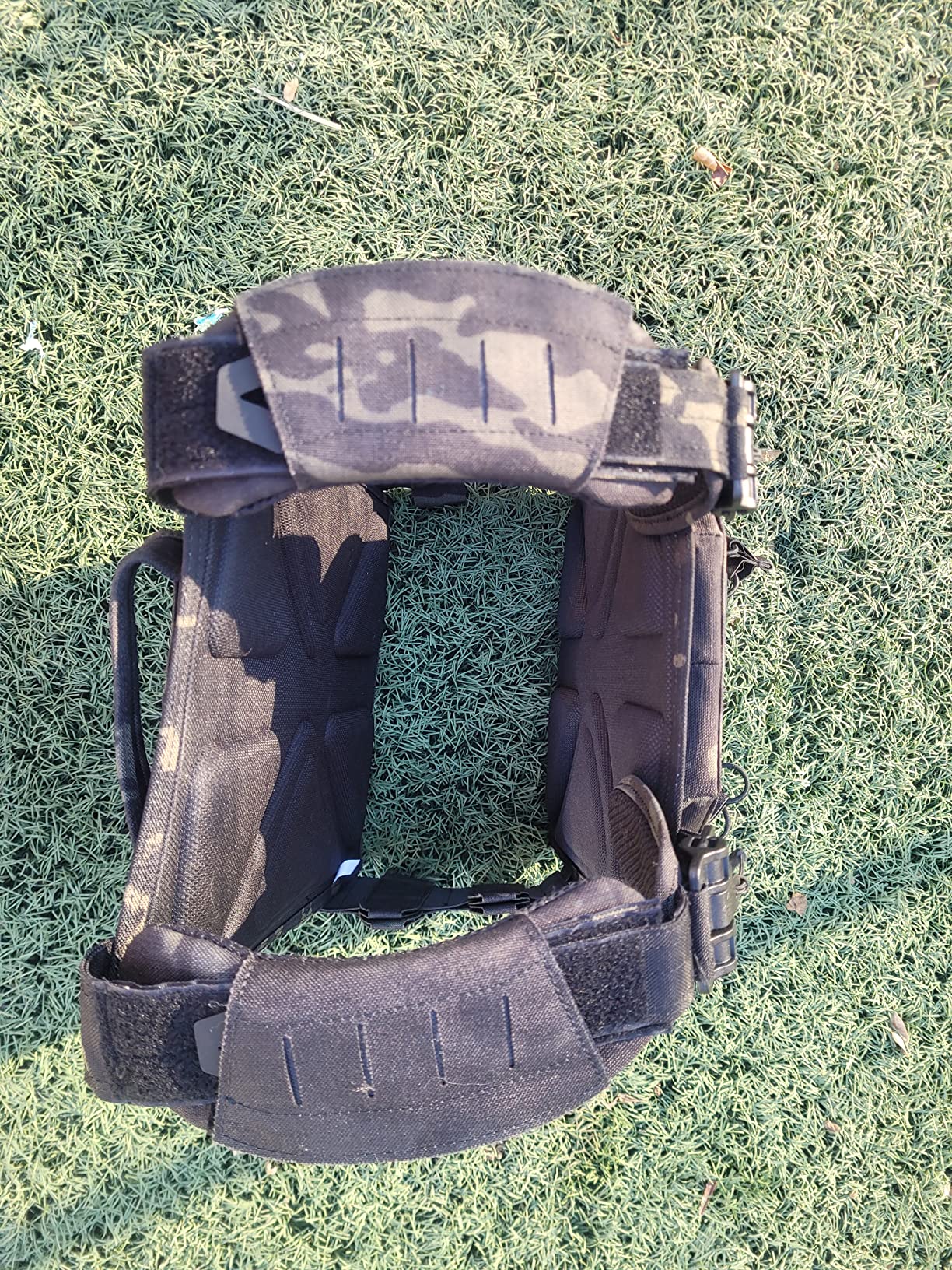 YAKEDA Tactical Outdoor Vest for Men /1000D Nylon Quick Release Laser-Cutting Modular Lightweight Vest customer photo 2