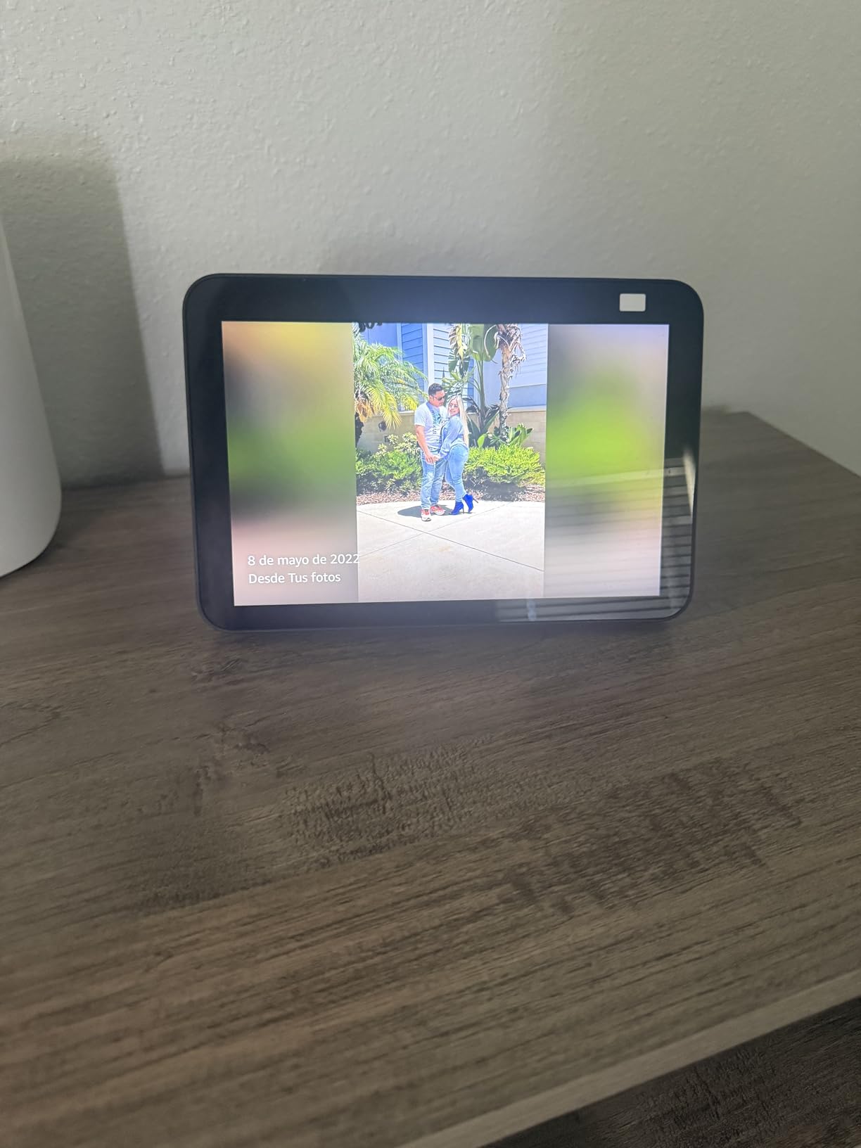 Echo Show 5 (3rd Gen) Adjustable Stand with USB-C Charging Port | Cloud Blue customer photo 2