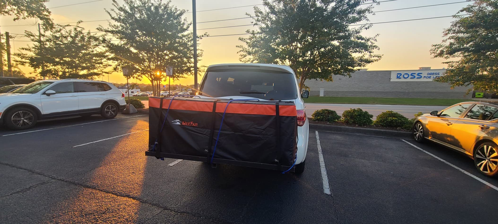 MeeFar Rooftop Cargo Carrier Car Roof Bag 21 Cubic Feet 100% Waterproof Car Top Carrier, Fits All Vehicle with/Without Rack, Include Anti-Slip Mat, 10 Reinforced Straps, 6 Door Hooks, Luggage Lock customer photo 1