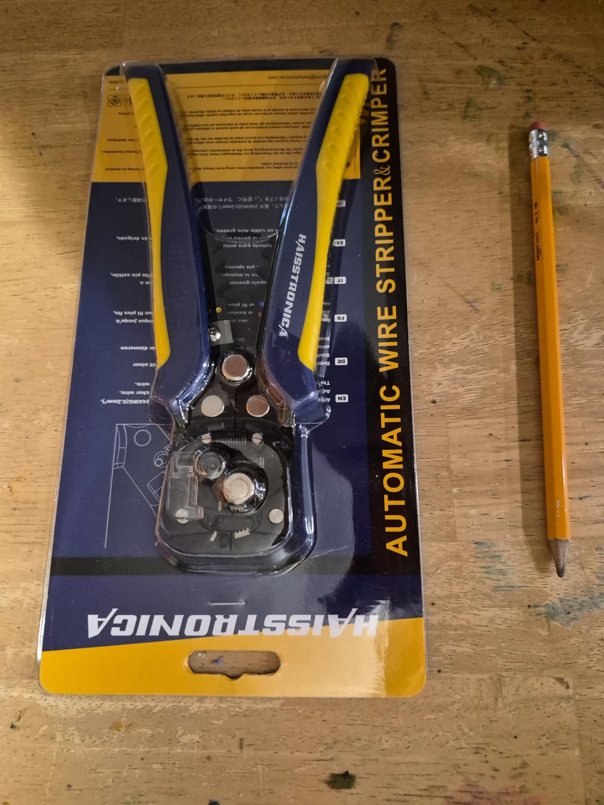 haisstronica Self-Adjusting Wire Stripper, 3 in 1 Stripper/Cutter/Crimping Heavy Duty Automatic Electrical Wire Strippers for 10-24 AWG customer photo 2