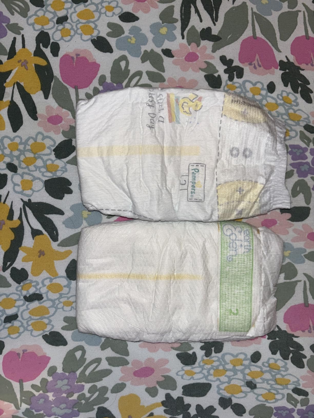 Earth & Eden Sensitive Baby Diapers, Size 1 (176 Count) - Eco-Conscious & Hypoallergenic Diapers - No Harsh Chemicals - Comfortable and Gentle on Skin - Dermatologically Approved customer photo 1