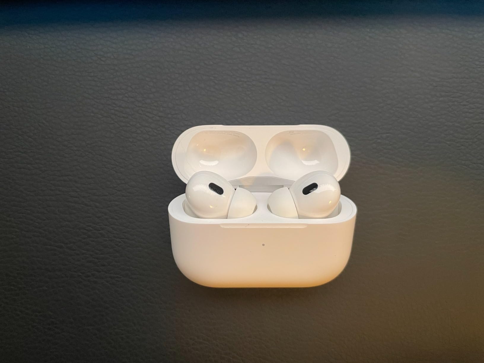 Apple AirPods Pro (2nd Gen) Wireless Earbuds, Up to 2X More Active Noise Cancelling, Adaptive Transparency, Personalized Spatial Audio MagSafe Charging Case (Lightning) Bluetooth Headphones for iPhone customer photo 1