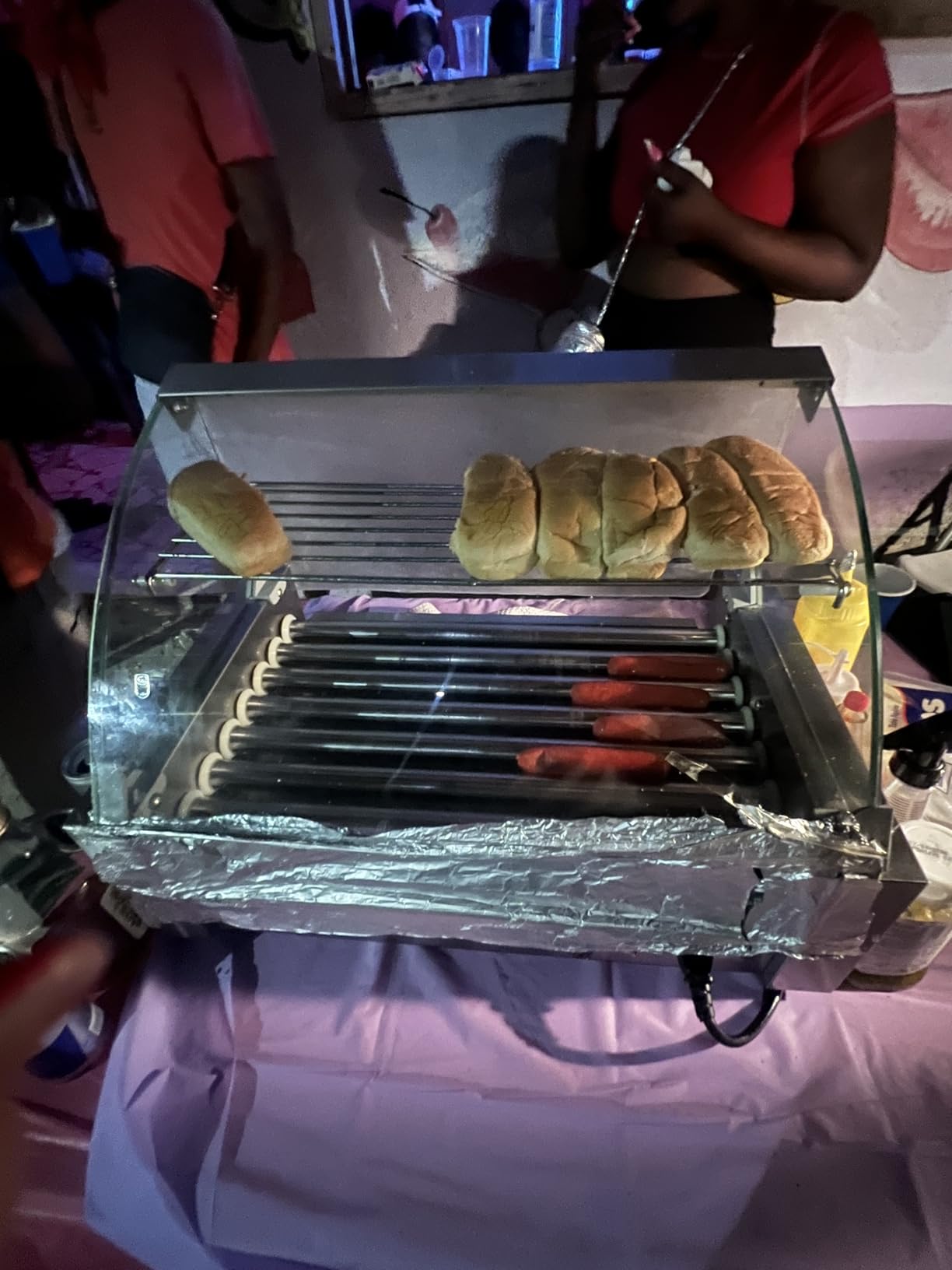 VEVOR Hot Dog Roller, 30 Hot Dog Capacity 11 Rollers, 1800W Stainless Steel Cook Warmer Machine w/Cover & Dual Temp Control, LED Light & Detachable Drip Tray, Sausage Grill Cooker for Kitchen Canteen customer photo 2
