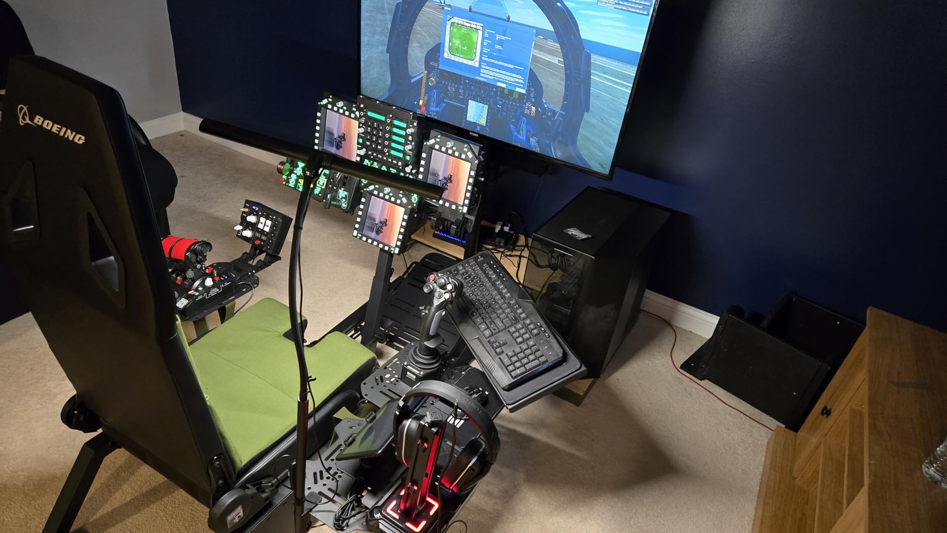 Next Level Racing Flight Simulator Cockpit: Boeing Commercial Edition (NLR-S027) customer photo 2