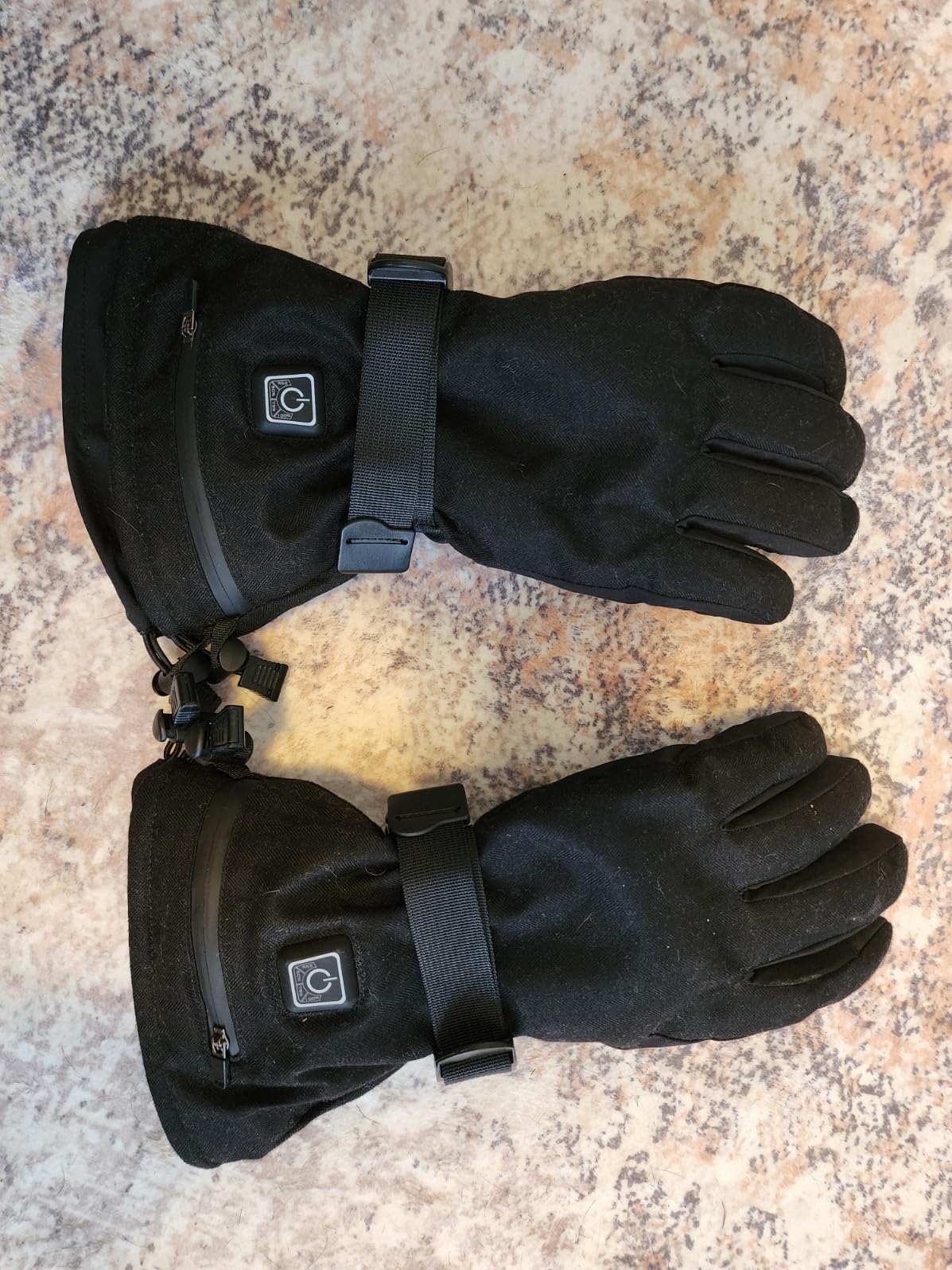 MADETEC Heated Gloves for Men Women,7.4V 22.2Wh Rechargeable Battery Electric Heated Gloves,Full Touchscreen Waterproof Ski Winter Gloves for Outdoor Skiing Hunting Hiking customer photo 1