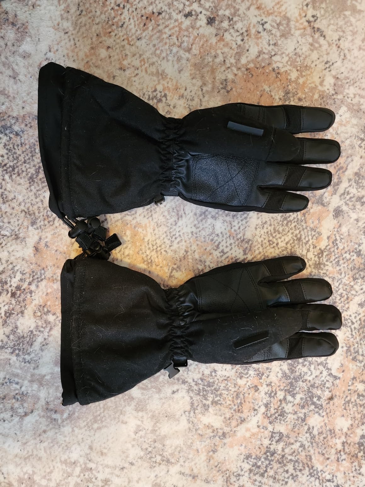 MADETEC Heated Gloves for Men Women,7.4V 22.2Wh Rechargeable Battery Electric Heated Gloves,Full Touchscreen Waterproof Ski Winter Gloves for Outdoor Skiing Hunting Hiking customer photo 2