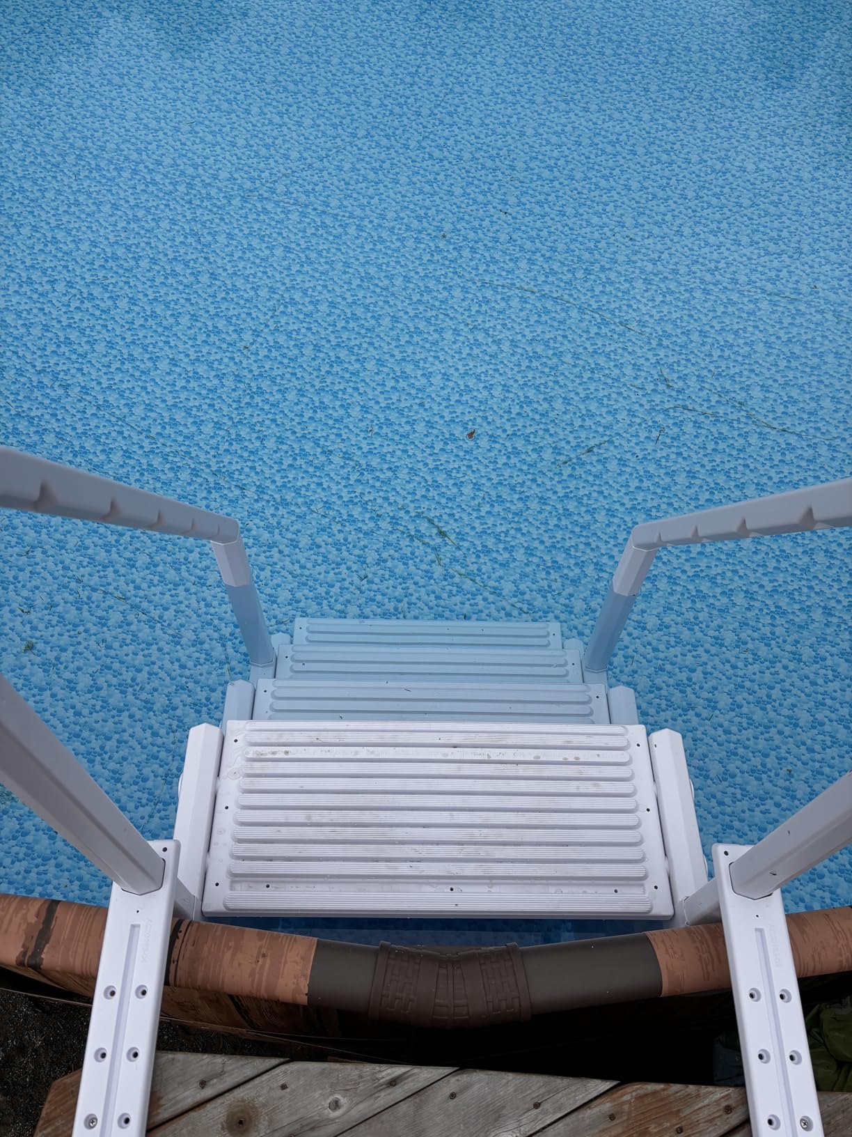 Blue Wave Everest In Pool Steps for Above Ground Swimming Pools, Mount to Decks 48 to 54 Inches, Safety Stairs Capacity Up to 350 Pounds, White customer photo 1