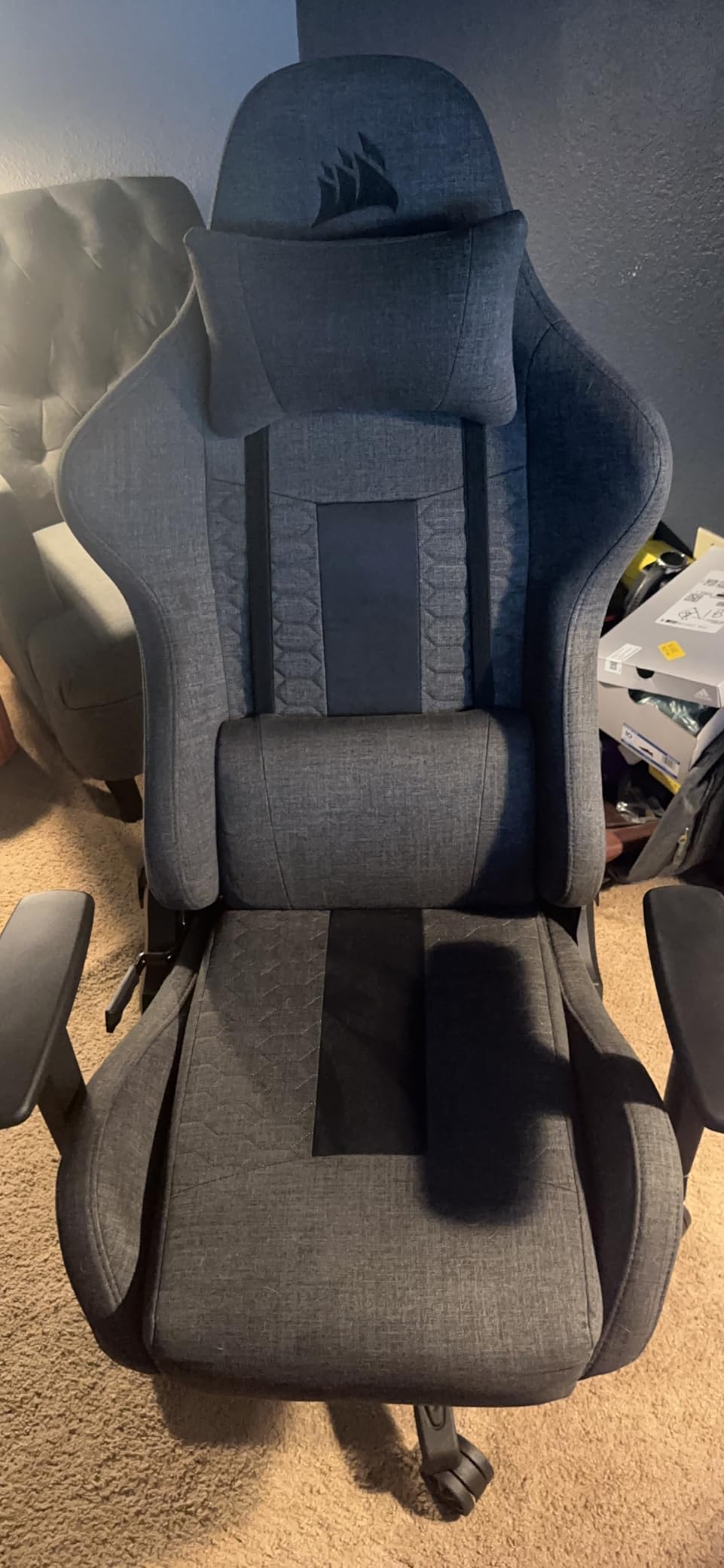 Corsair TC100 Relaxed Gaming Chair - Fabric - Racing-Inspired Design - Lumbar Pillow customer photo 1